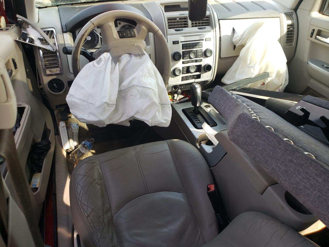 2008 Mercury Mariner Premier Maroon vin: 4M2CU87158KJ50842