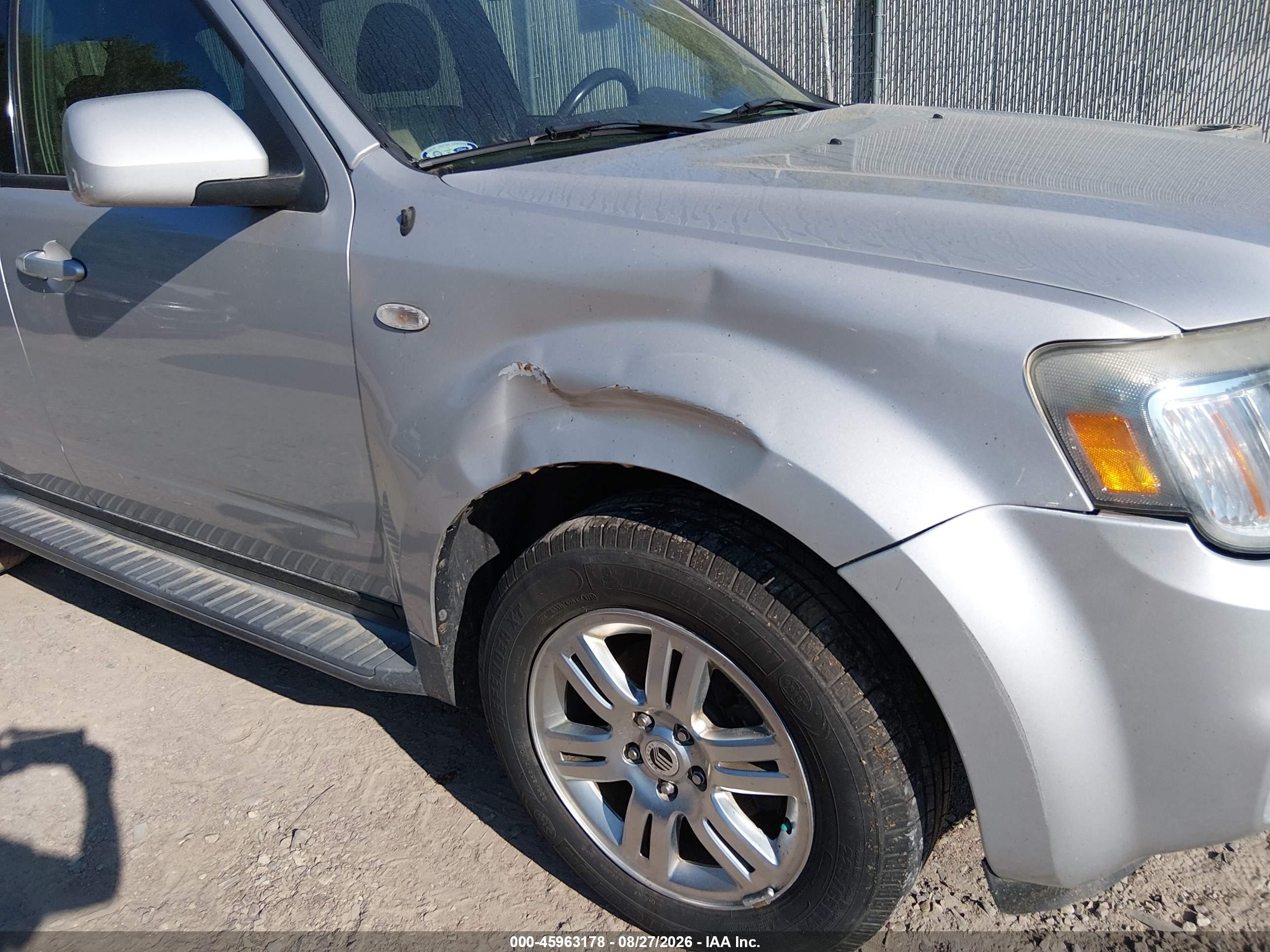 2008 Mercury Mariner Premier Silver vin: 4M2CU87158KJ52784