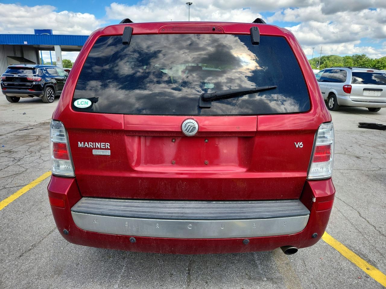 2008 Mercury Mariner Premier Maroon vin: 4M2CU87178KJ27868