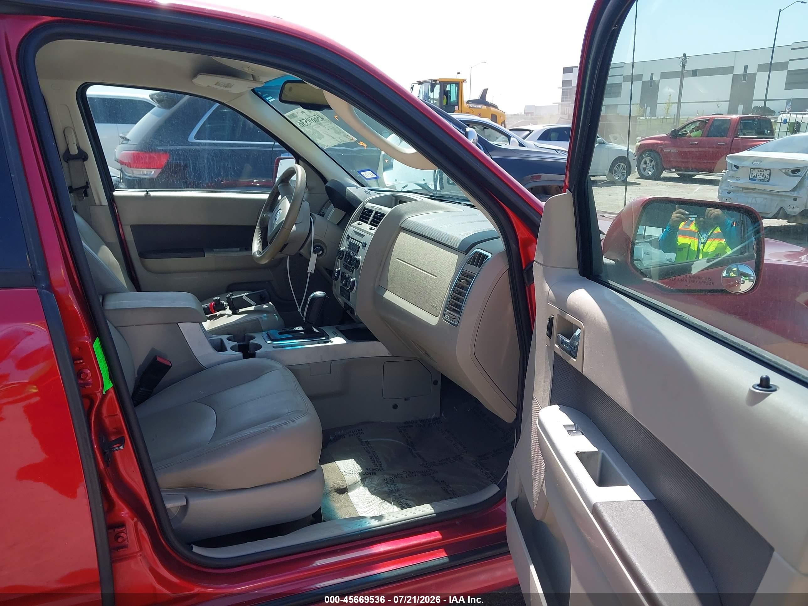 2009 Mercury Mariner Premier Красный vin: 4M2CU87729KJ05654