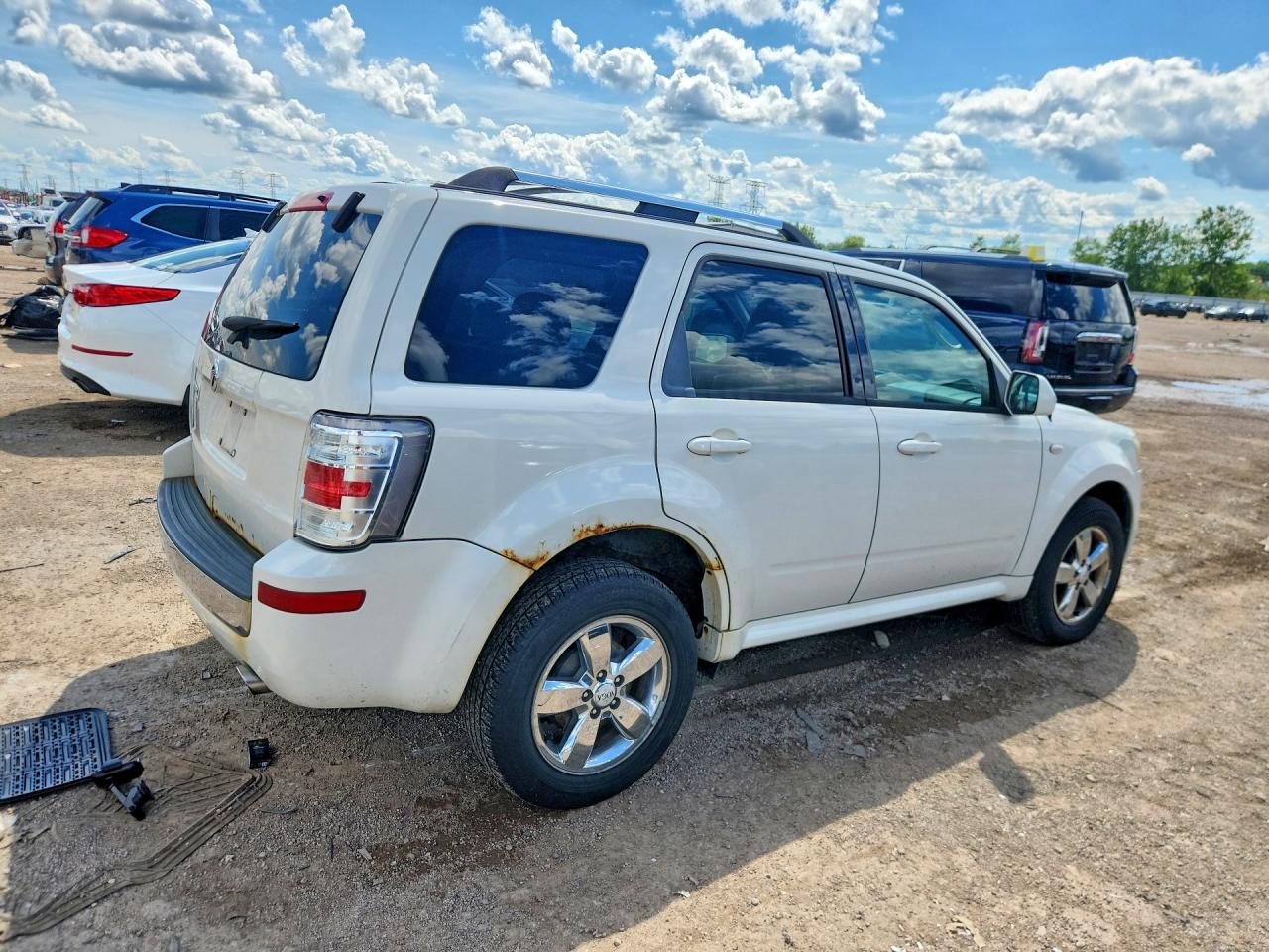 2009 Mercury Mariner Premier White vin: 4M2CU87G19KJ07203