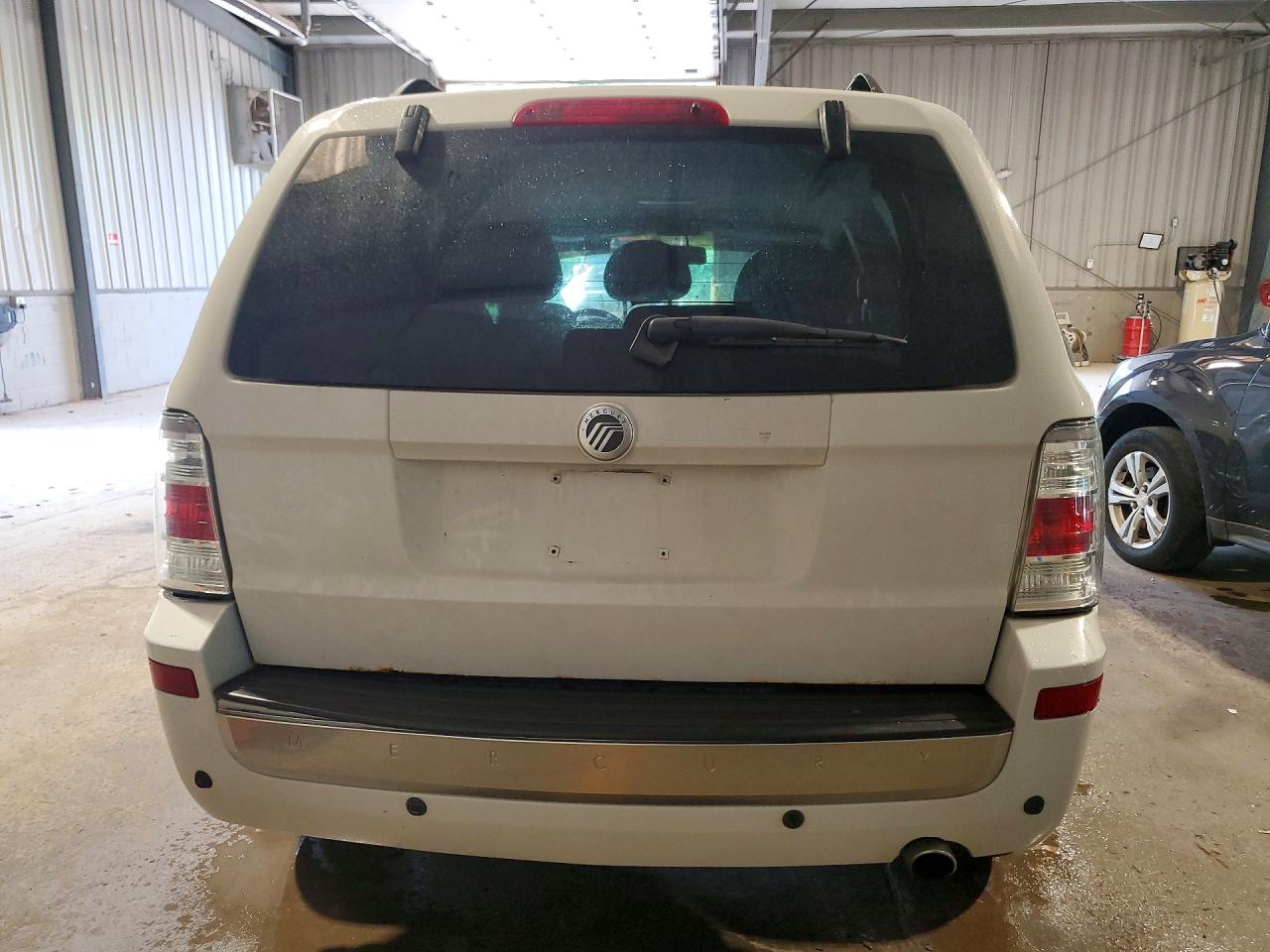 2009 Mercury Mariner Premier White vin: 4M2CU87G39KJ06117