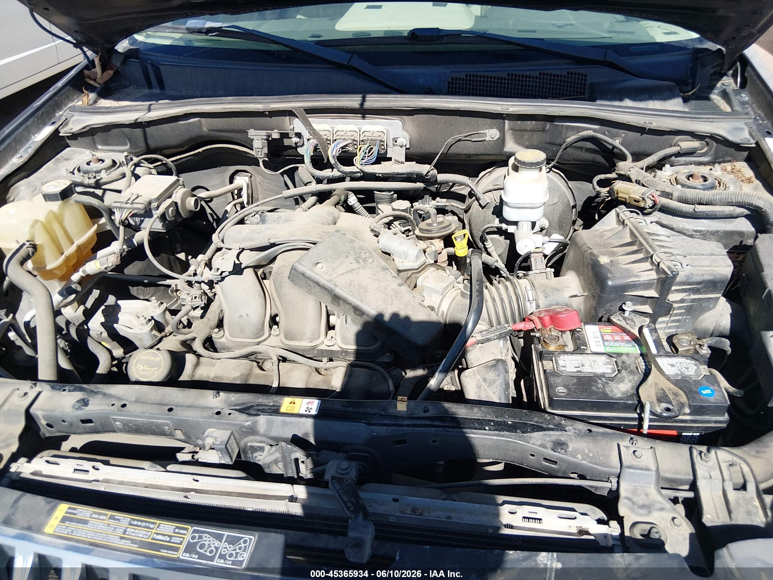 2008 Mercury Mariner V6 Silver vin: 4M2CU91108KJ05922