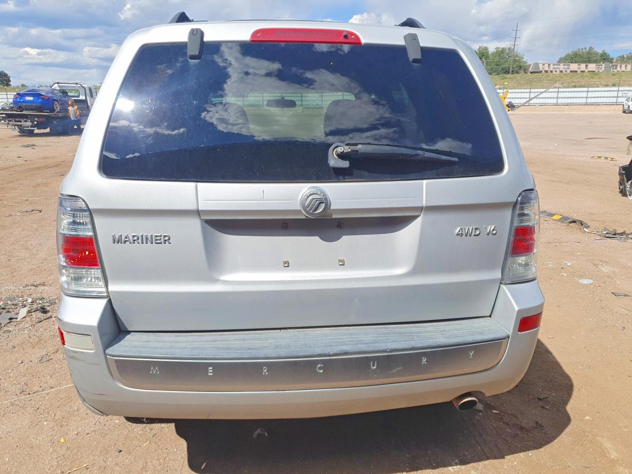 2008 Mercury Mariner Silver vin: 4M2CU91118KJ53512