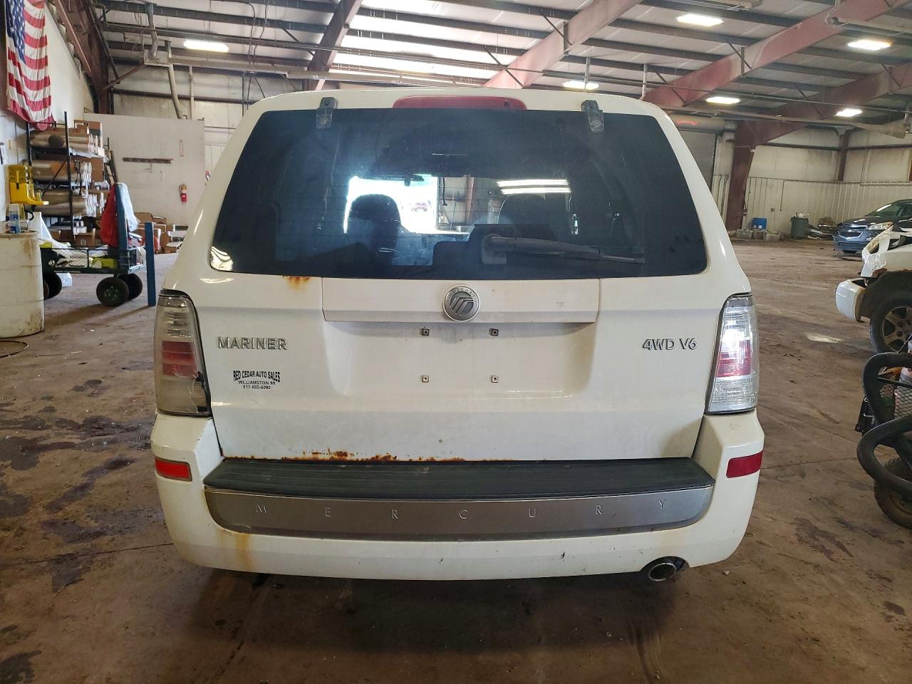 2008 Mercury Mariner White vin: 4M2CU91158KJ44702