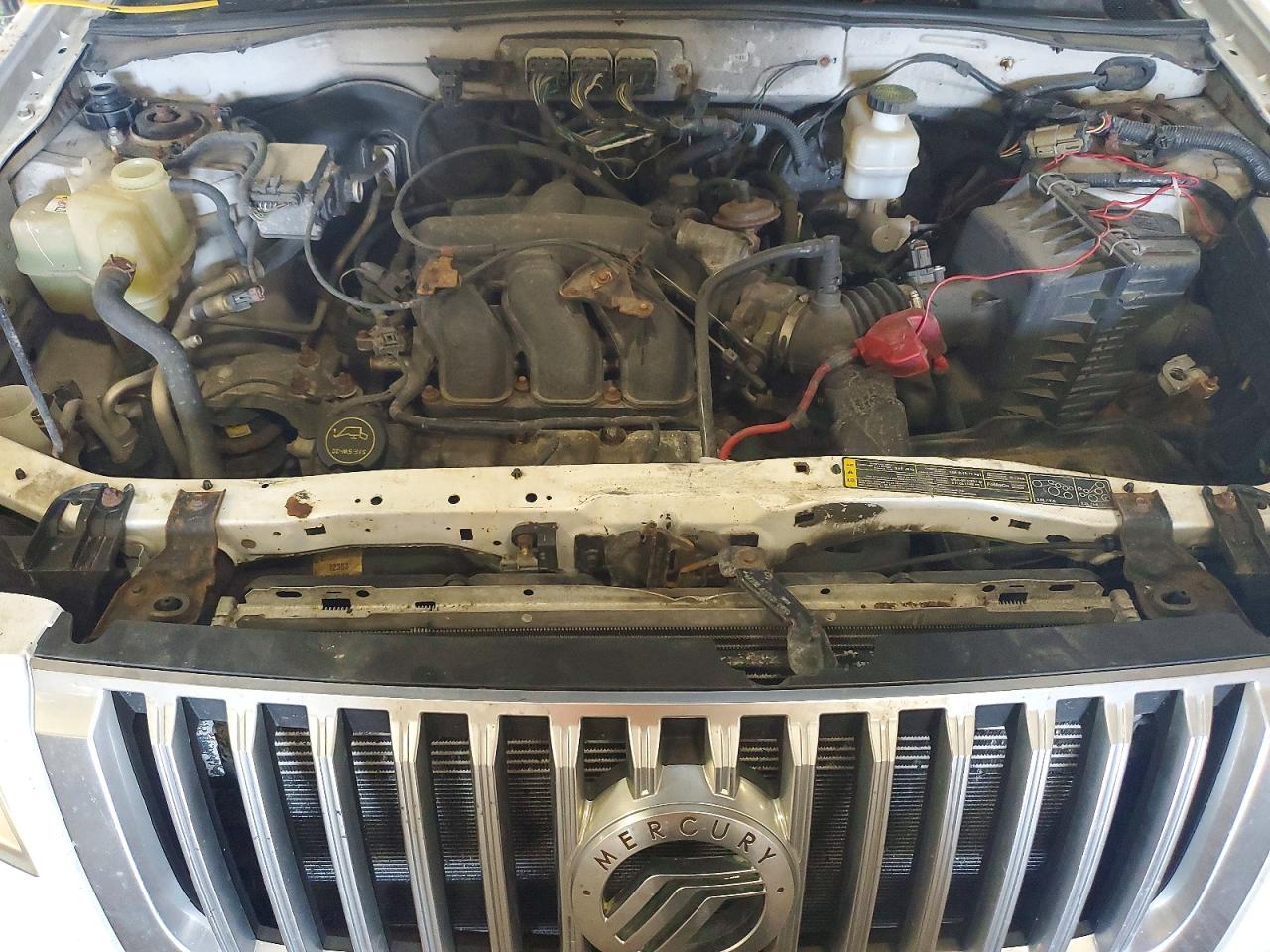 2008 Mercury Mariner White vin: 4M2CU91158KJ44702