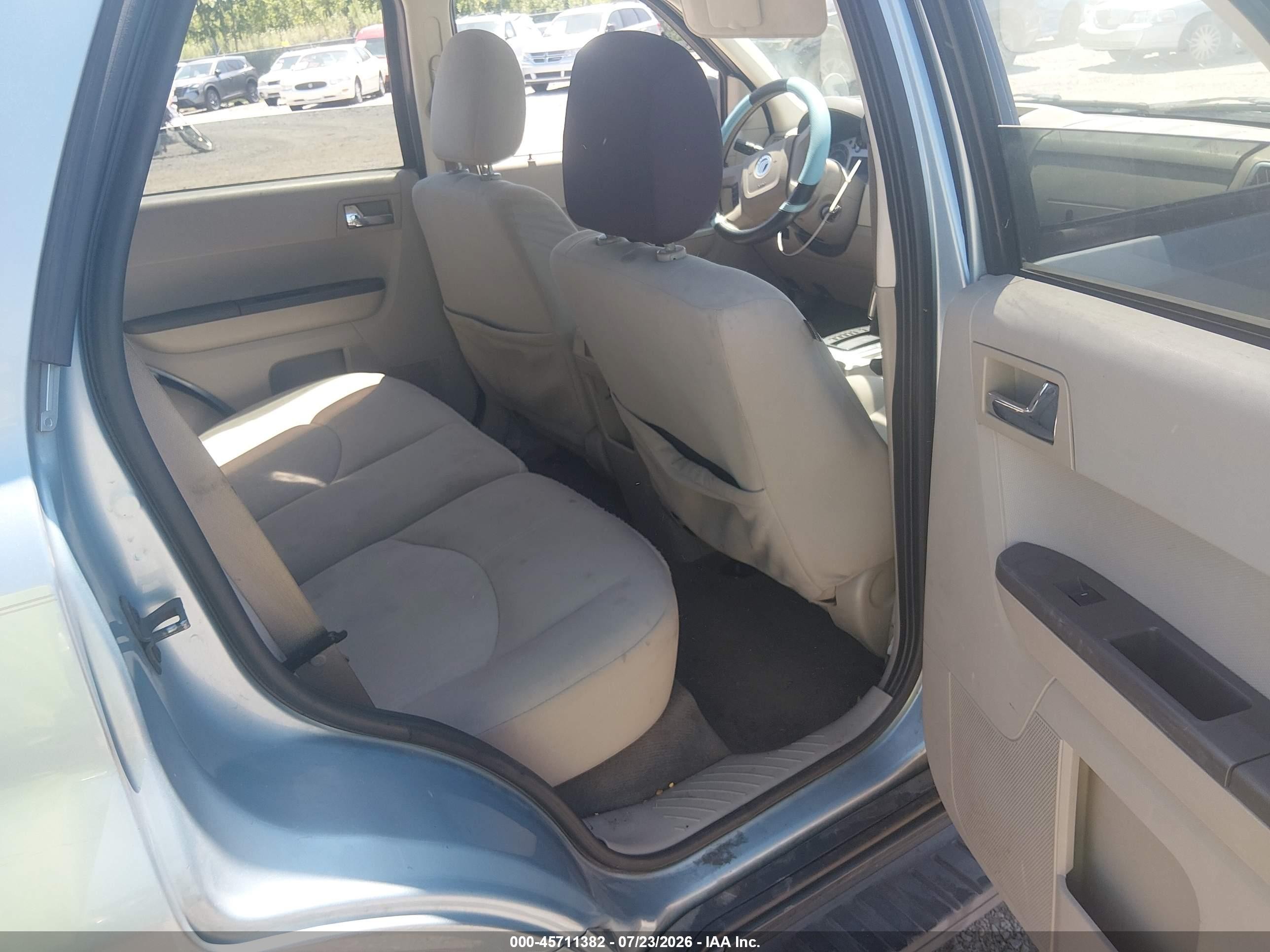 2008 Mercury Mariner V6 Blue vin: 4M2CU91178KJ46130