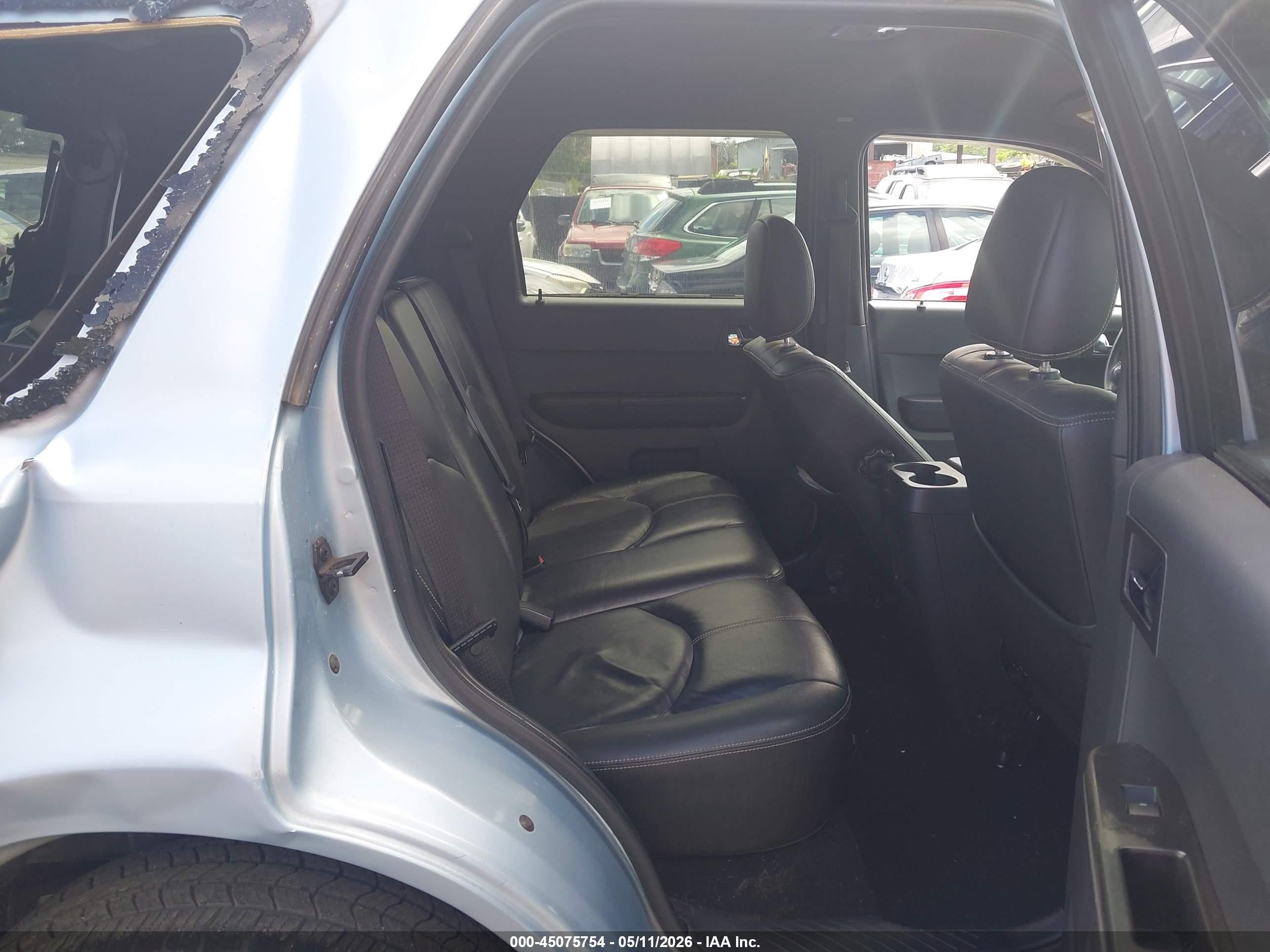 2008 Mercury Mariner V6 Light Blue vin: 4M2CU91198KJ09323