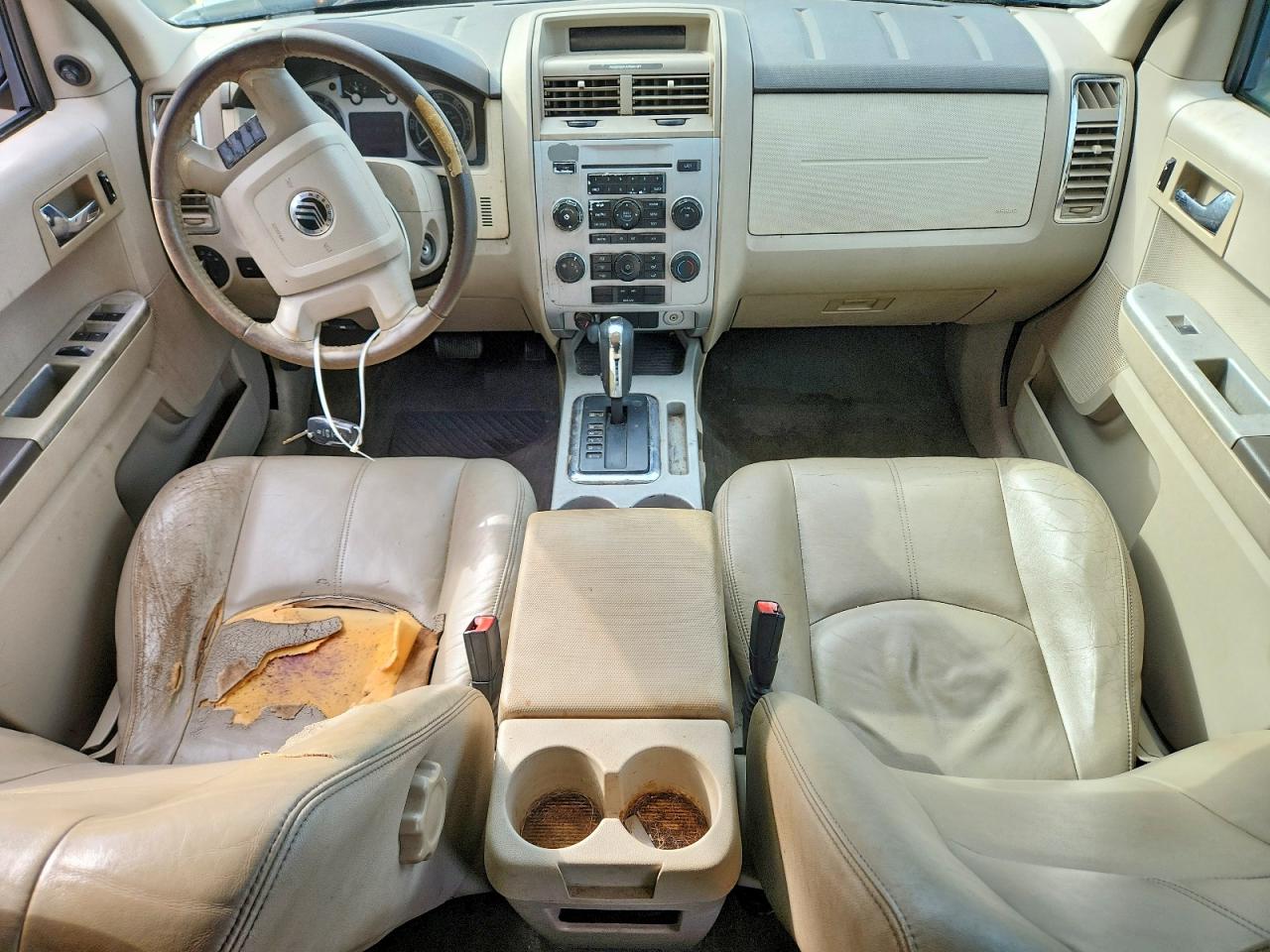 2008 Mercury Mariner Silver vin: 4M2CU911X8KJ09413