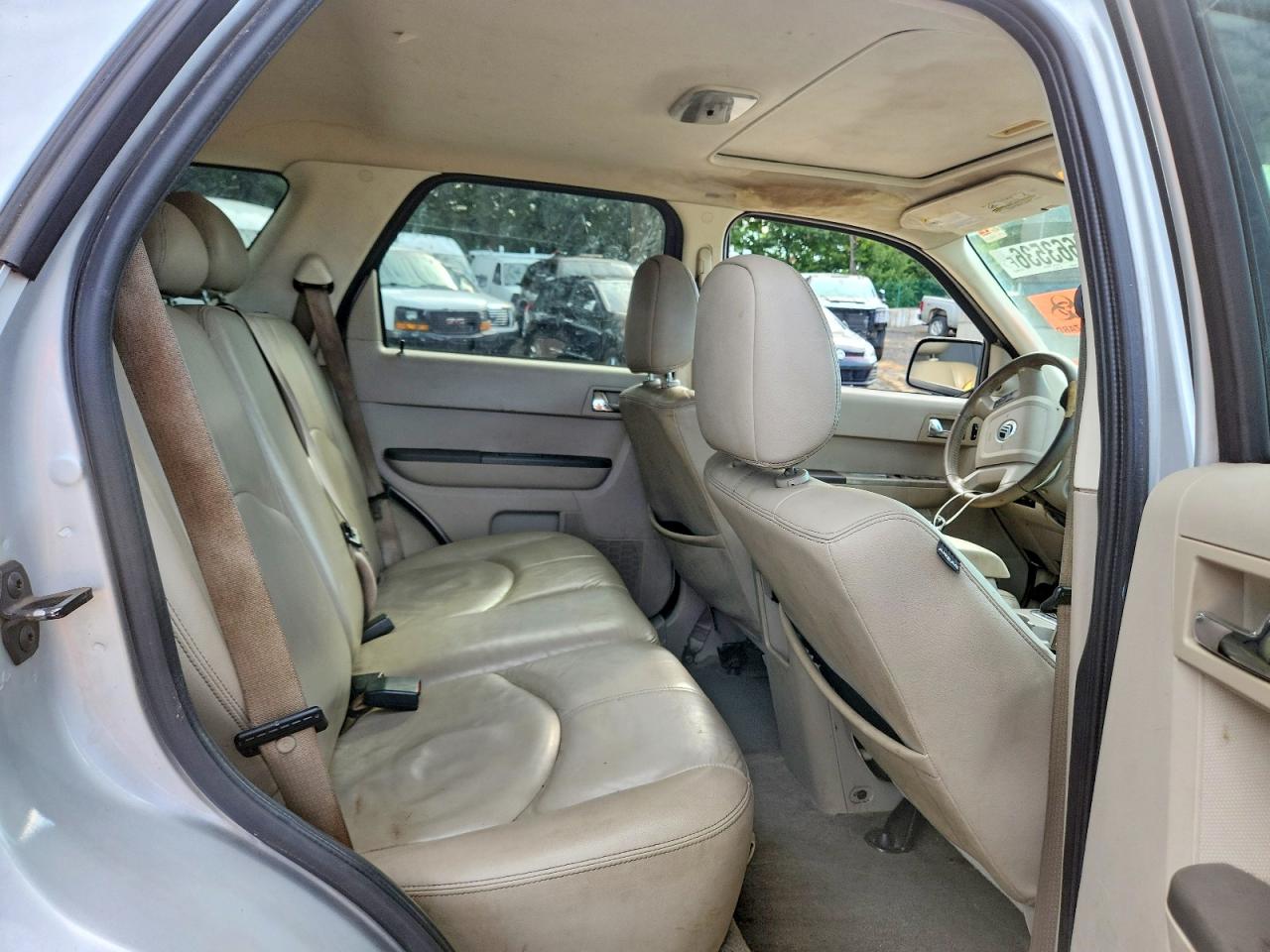 2008 Mercury Mariner Silver vin: 4M2CU911X8KJ09413