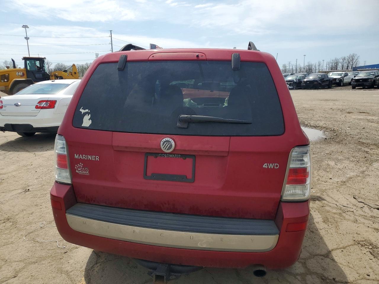 2009 Mercury Mariner Red vin: 4M2CU91G49KJ02477