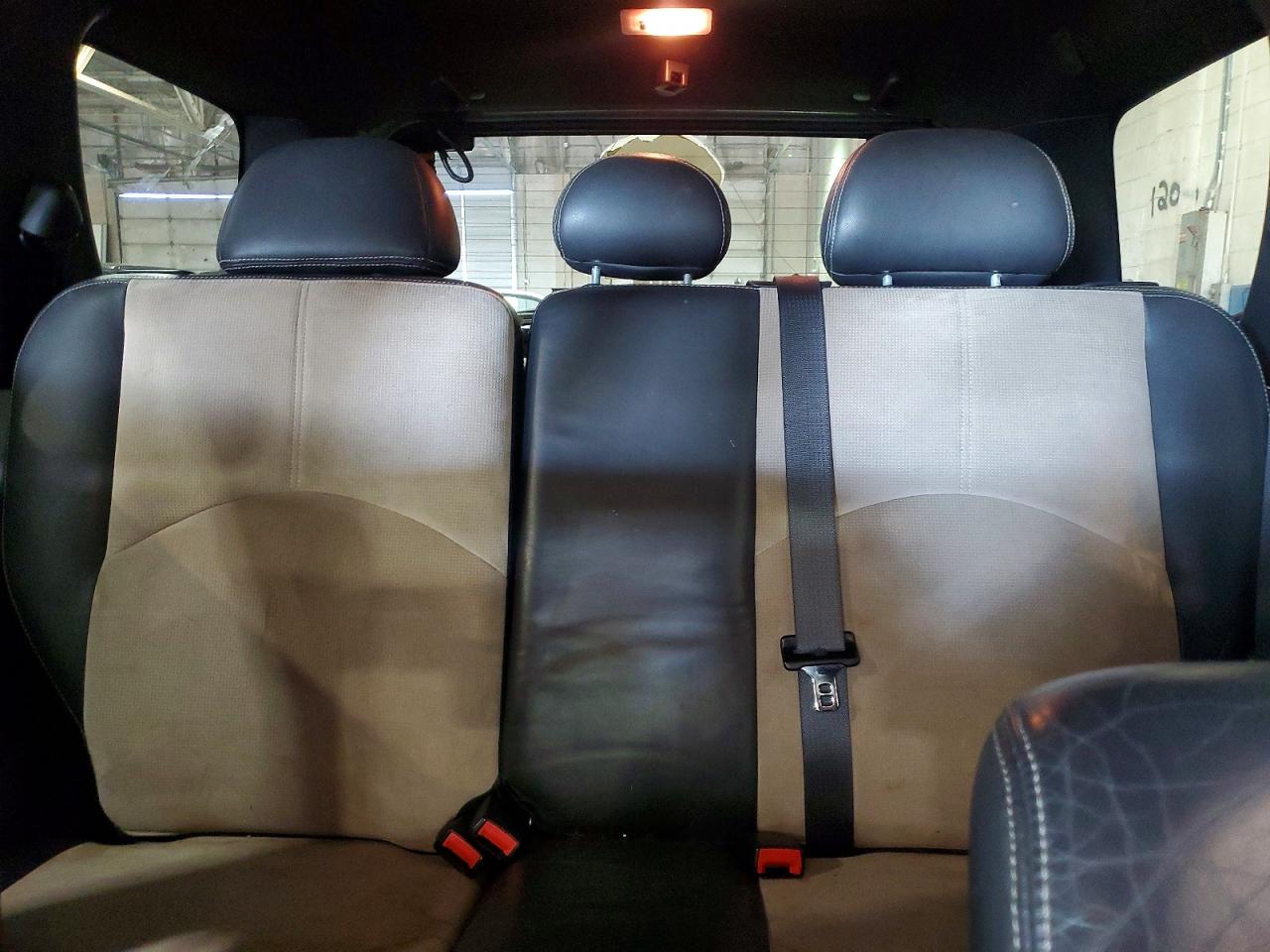 2008 Mercury Mariner Premier Серебряный vin: 4M2CU97108KJ34327