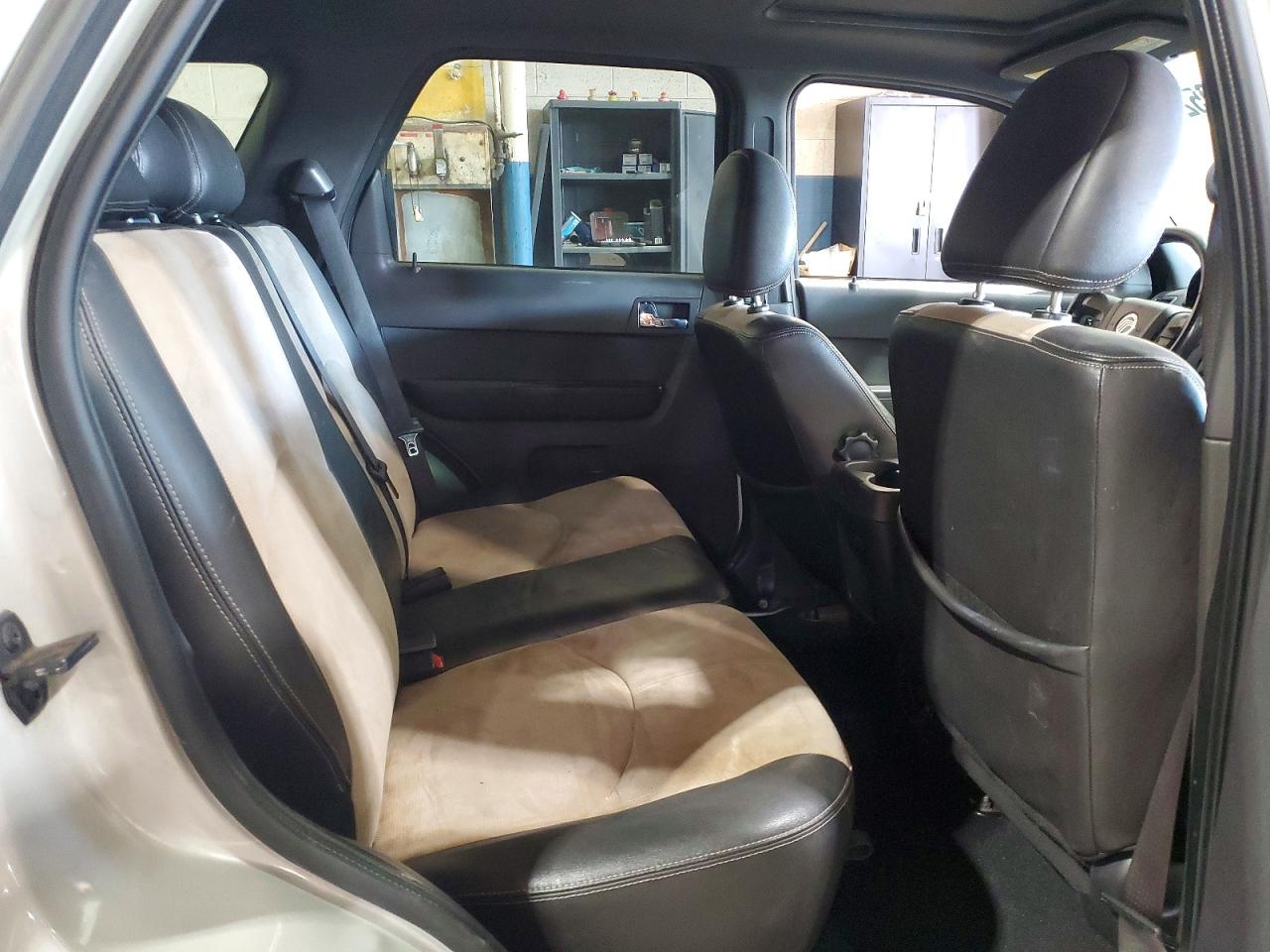 2008 Mercury Mariner Premier Серебряный vin: 4M2CU97108KJ34327