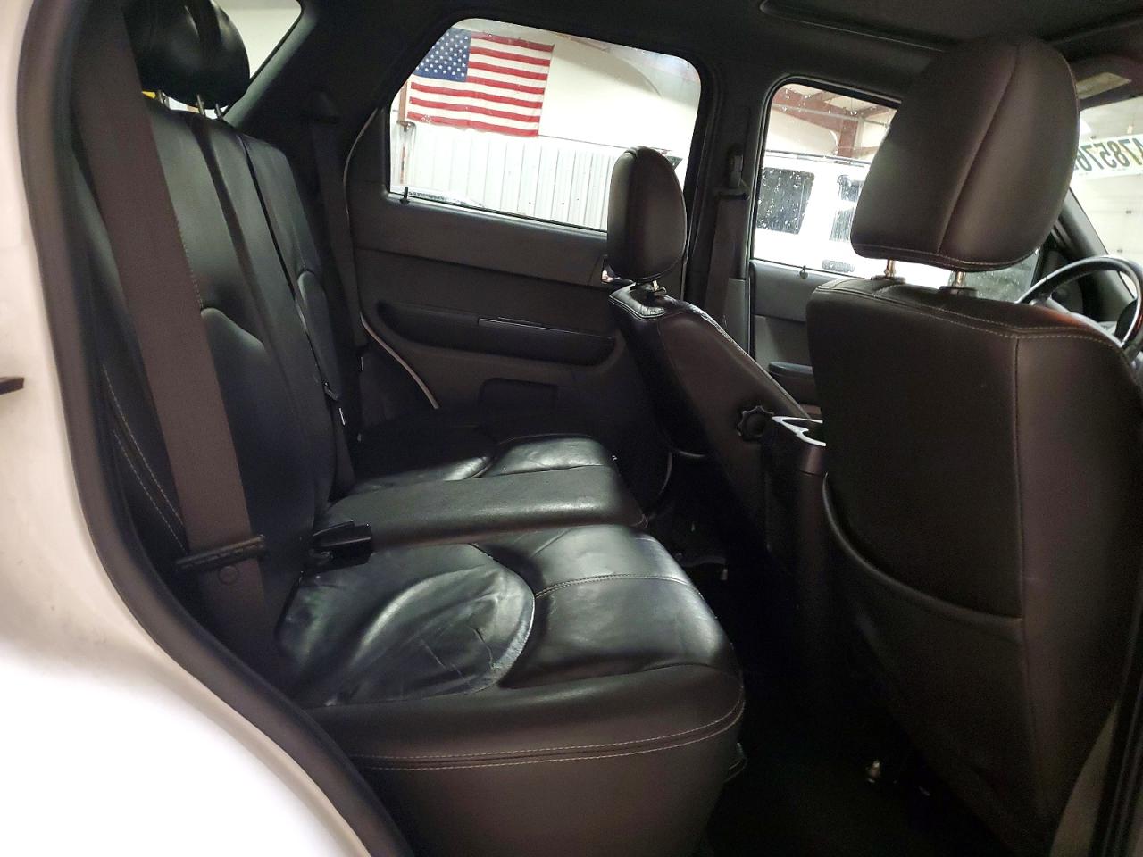 2008 Mercury Mariner Premier White vin: 4M2CU97108KJ49572