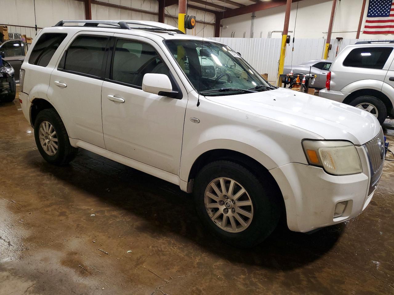 2008 Mercury Mariner Premier White vin: 4M2CU97108KJ49572