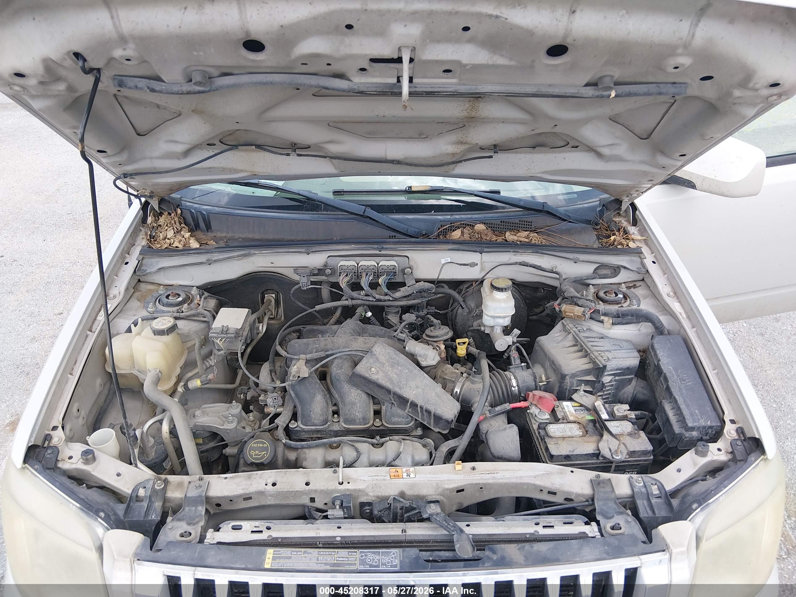 2008 Mercury Mariner Premier Cream vin: 4M2CU97128KJ50173