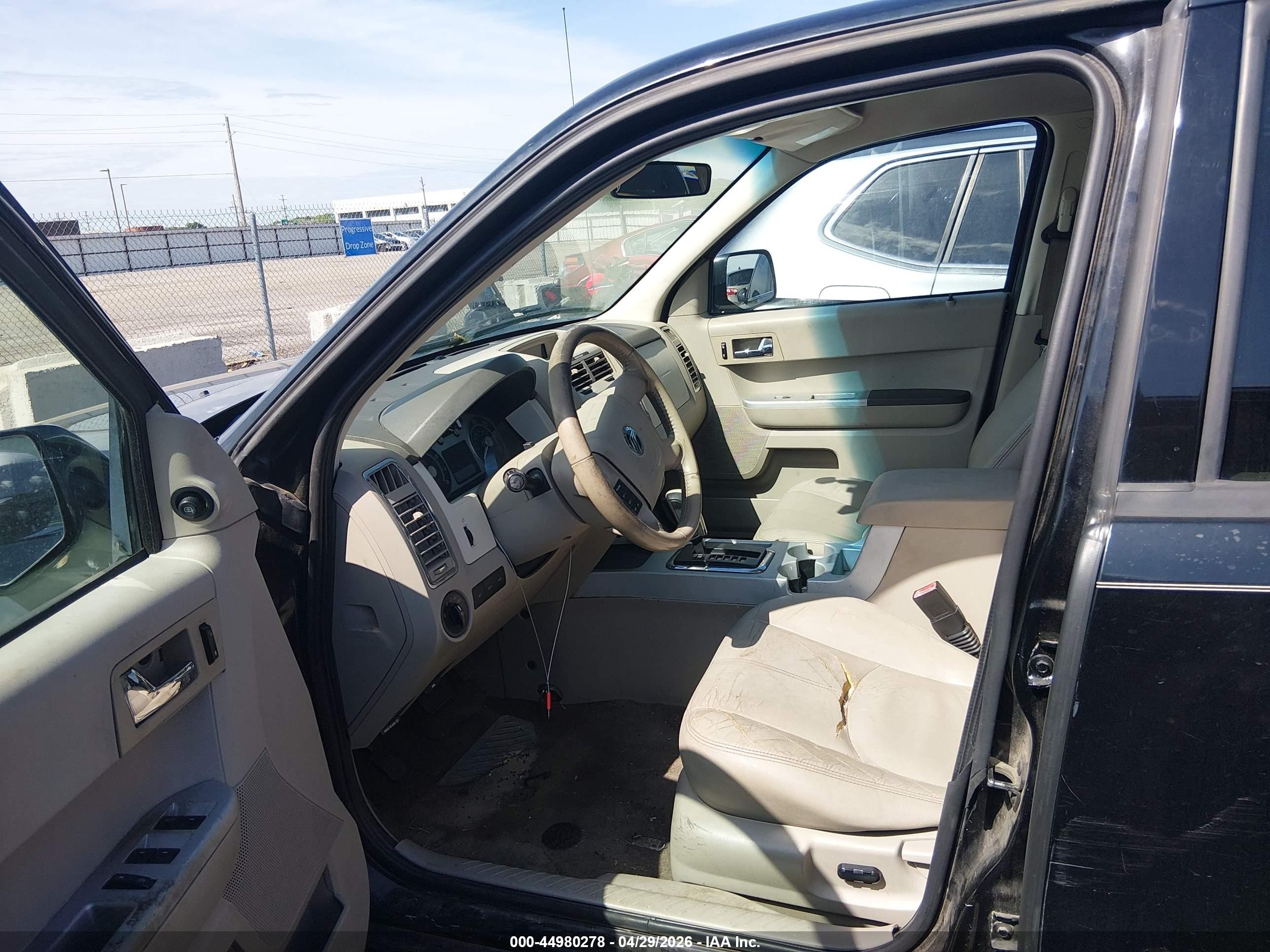 2008 Mercury Mariner Premier Черный vin: 4M2CU97128KJ53381