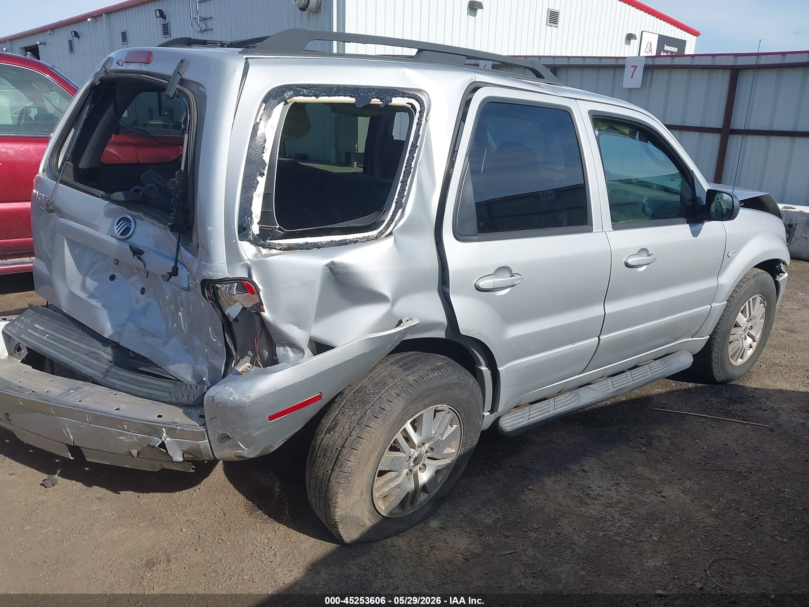 2007 Mercury Mariner Premier Silver vin: 4M2CU97137KJ14457