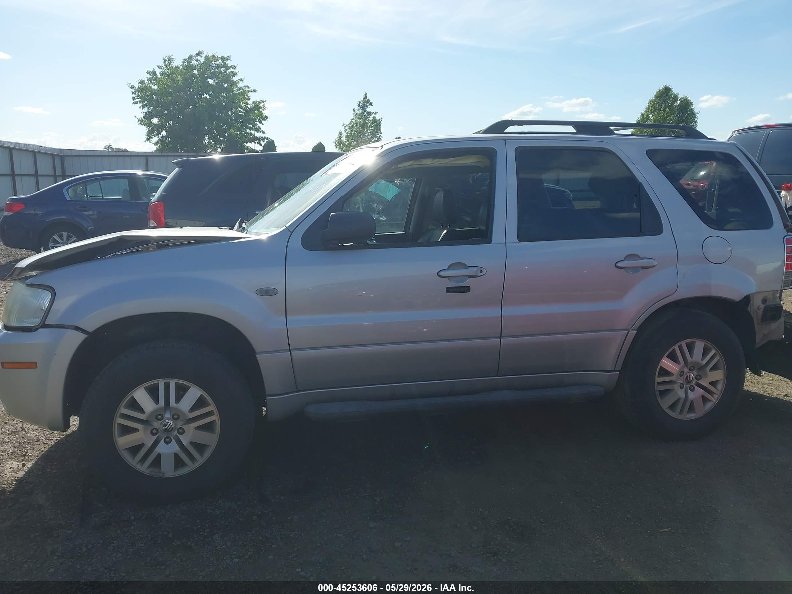 2007 Mercury Mariner Premier Silver vin: 4M2CU97137KJ14457