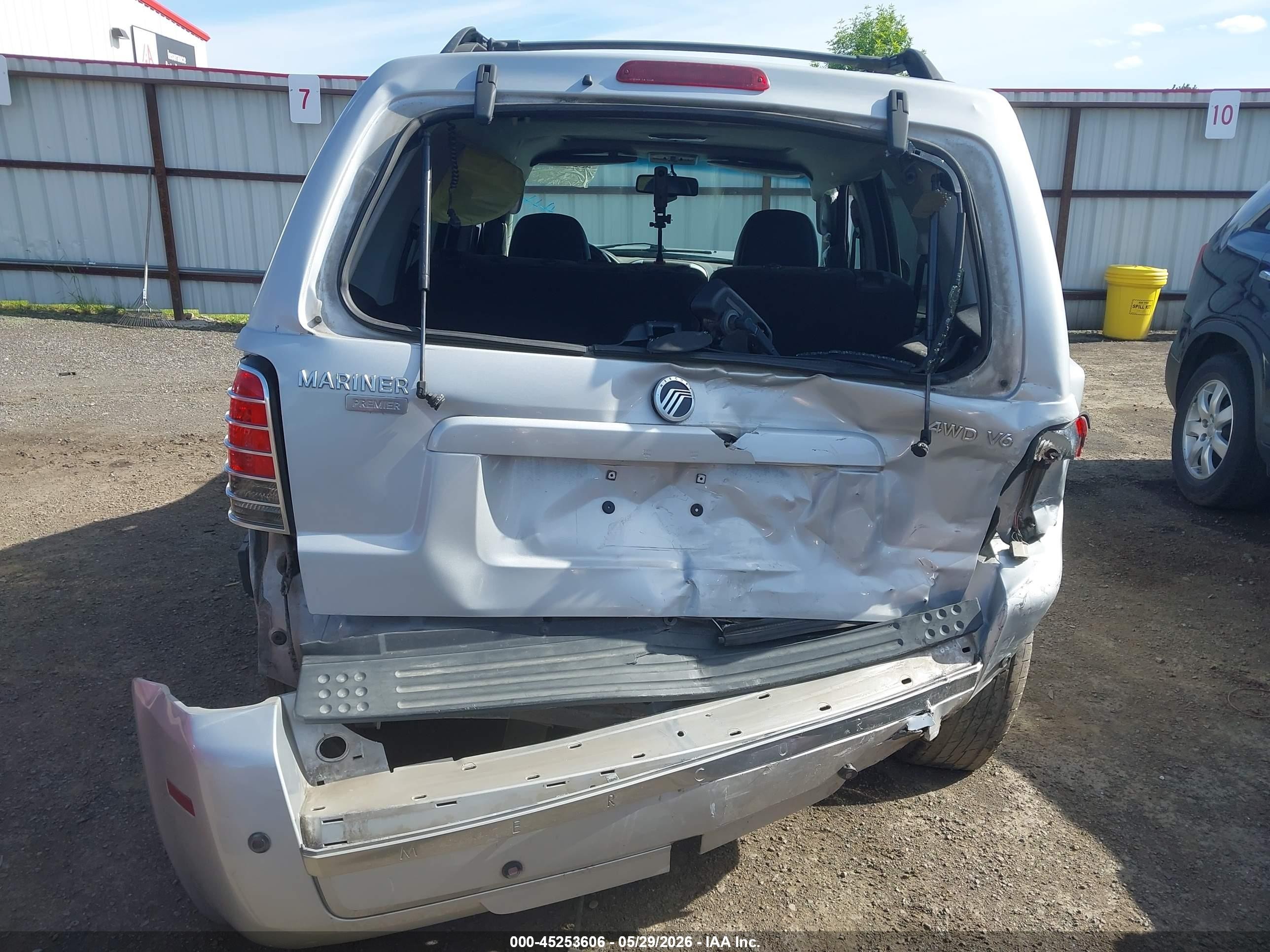 2007 Mercury Mariner Premier Silver vin: 4M2CU97137KJ14457