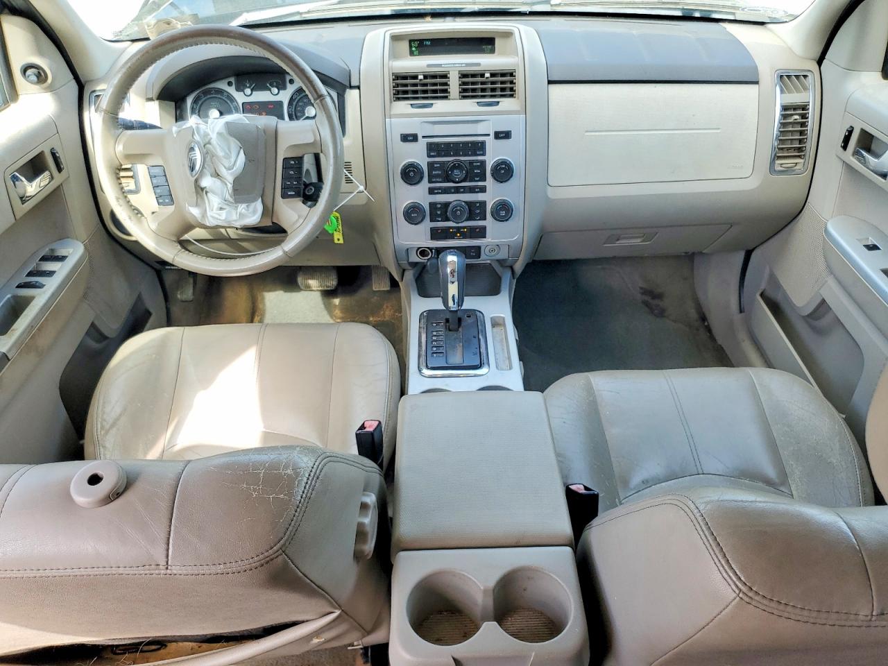 2008 Mercury Mariner Premier Black vin: 4M2CU97138KJ27954