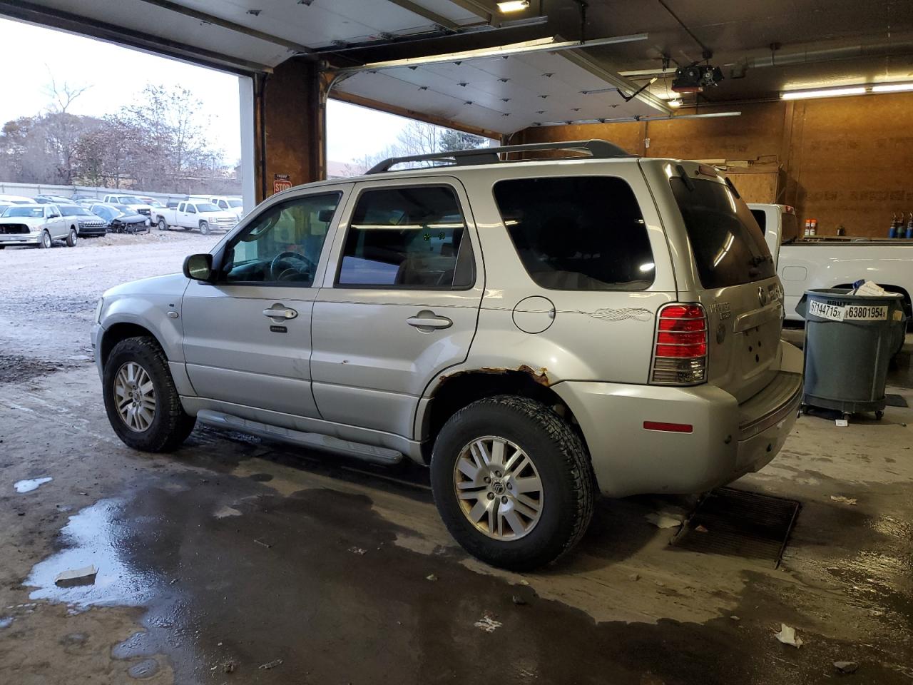 2007 Mercury Mariner Premier Silver vin: 4M2CU97147KJ02737
