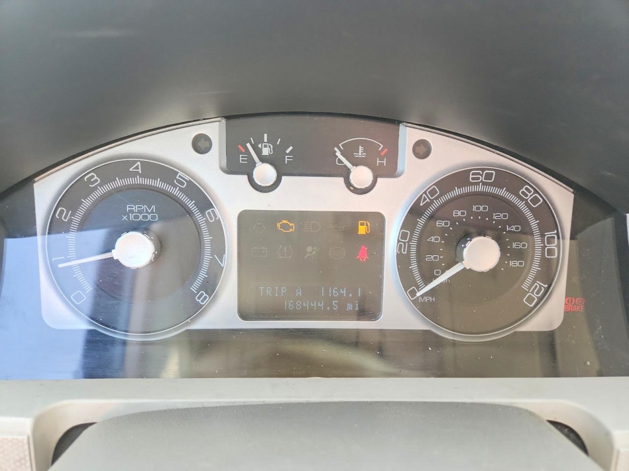 2008 Mercury Mariner Premier White vin: 4M2CU97148KJ52040