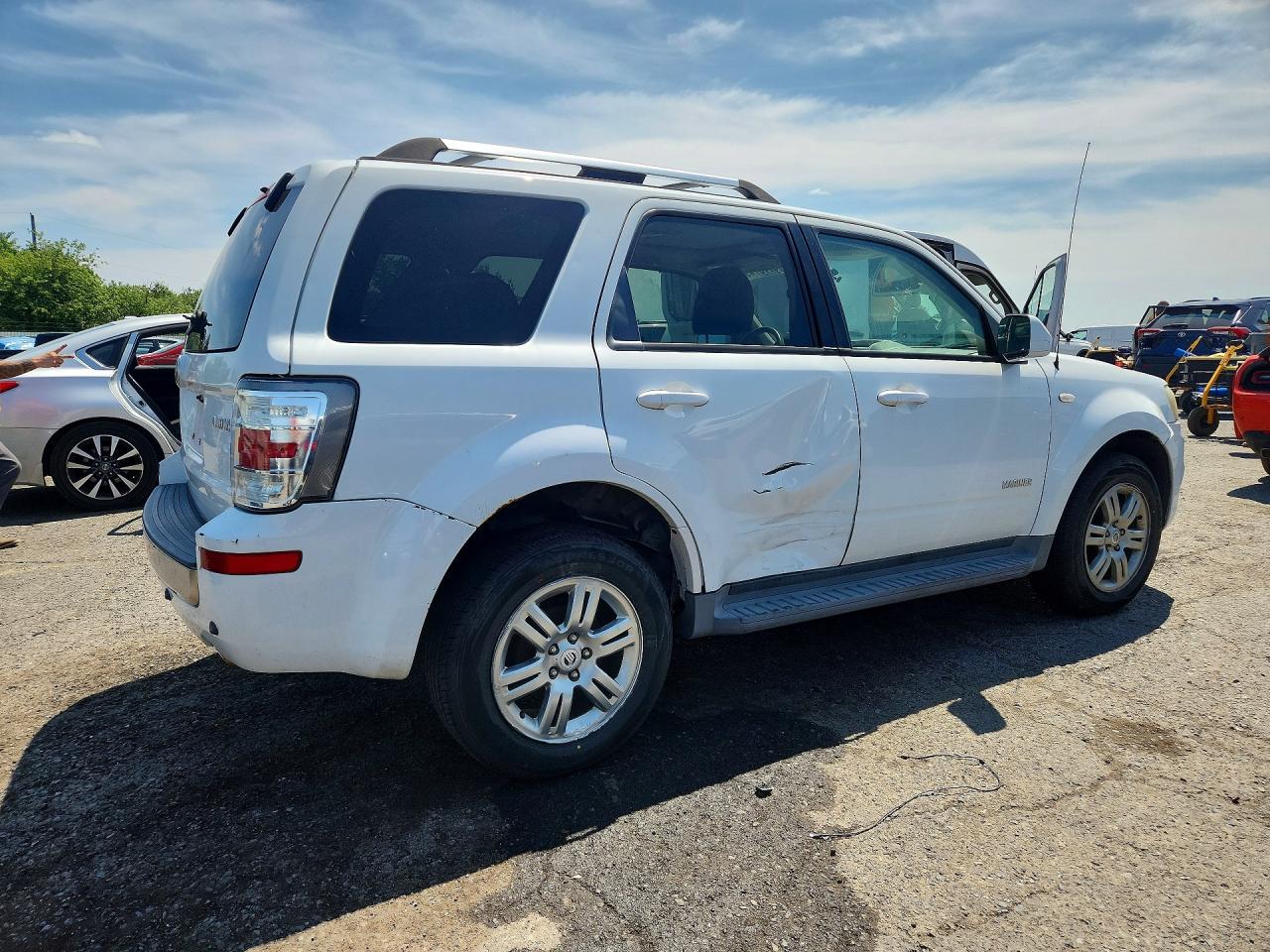2008 Mercury Mariner Premier White vin: 4M2CU97148KJ52040