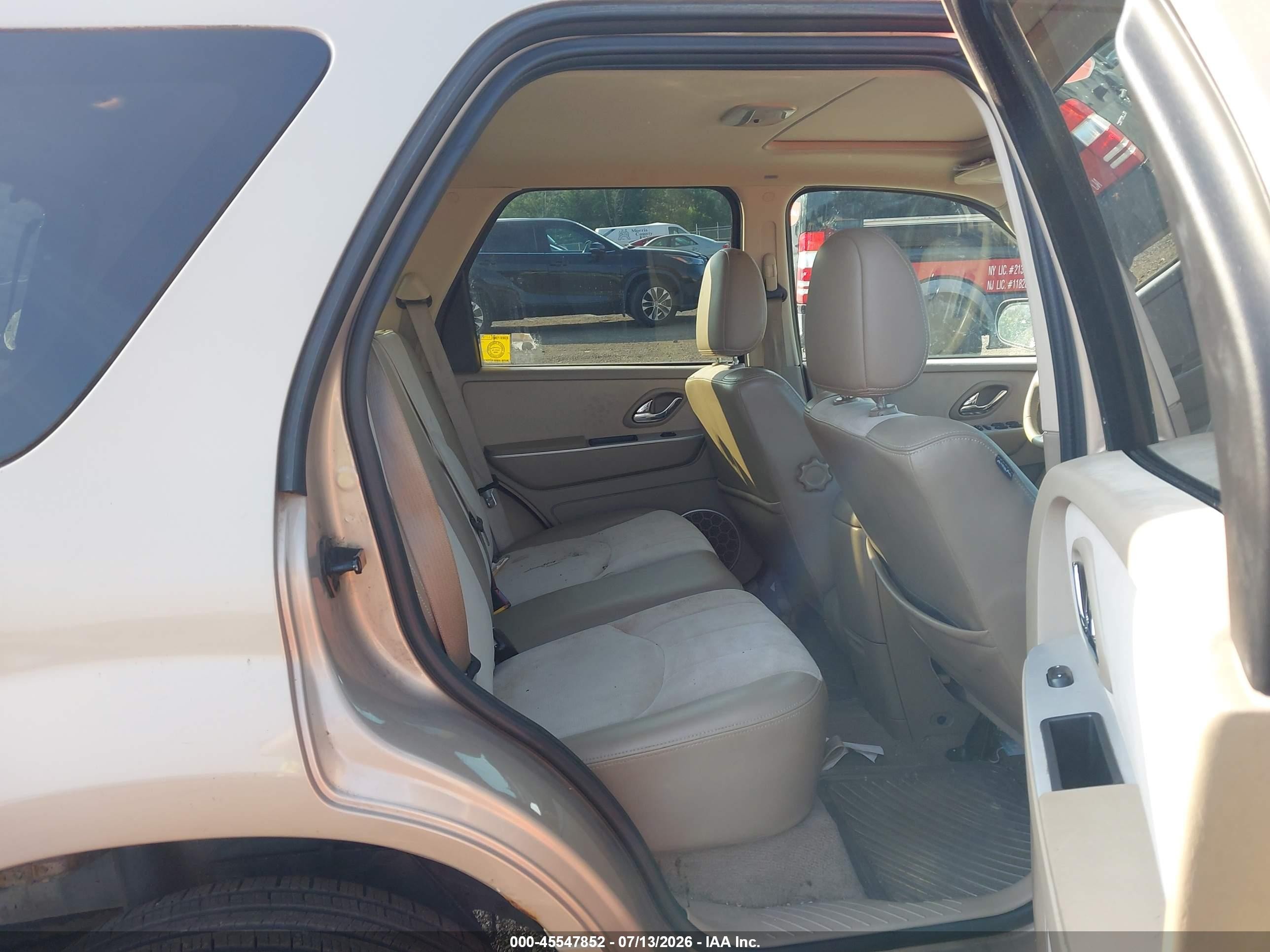 2007 Mercury Mariner Premier Бежевый vin: 4M2CU97187KJ17905