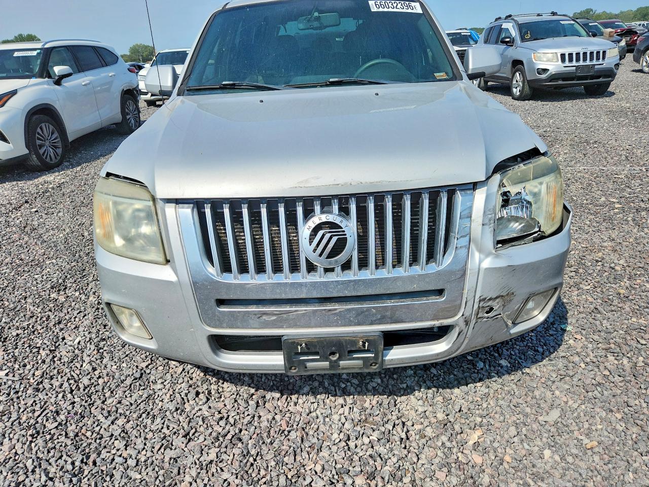 2008 Mercury Mariner Premier Silver vin: 4M2CU971X8KJ40409