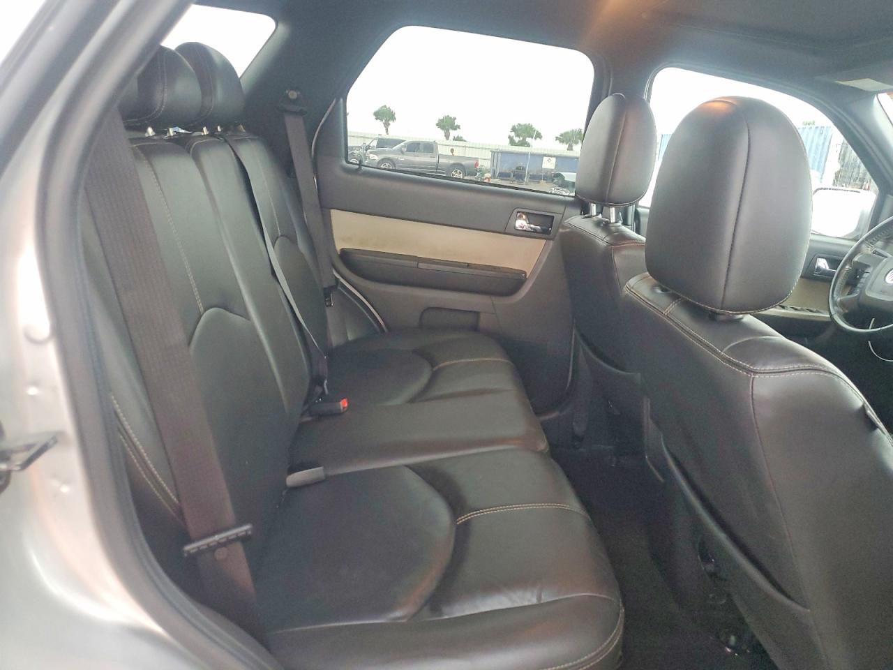 2009 Mercury Mariner Premier Silver vin: 4M2CU97719KJ16909