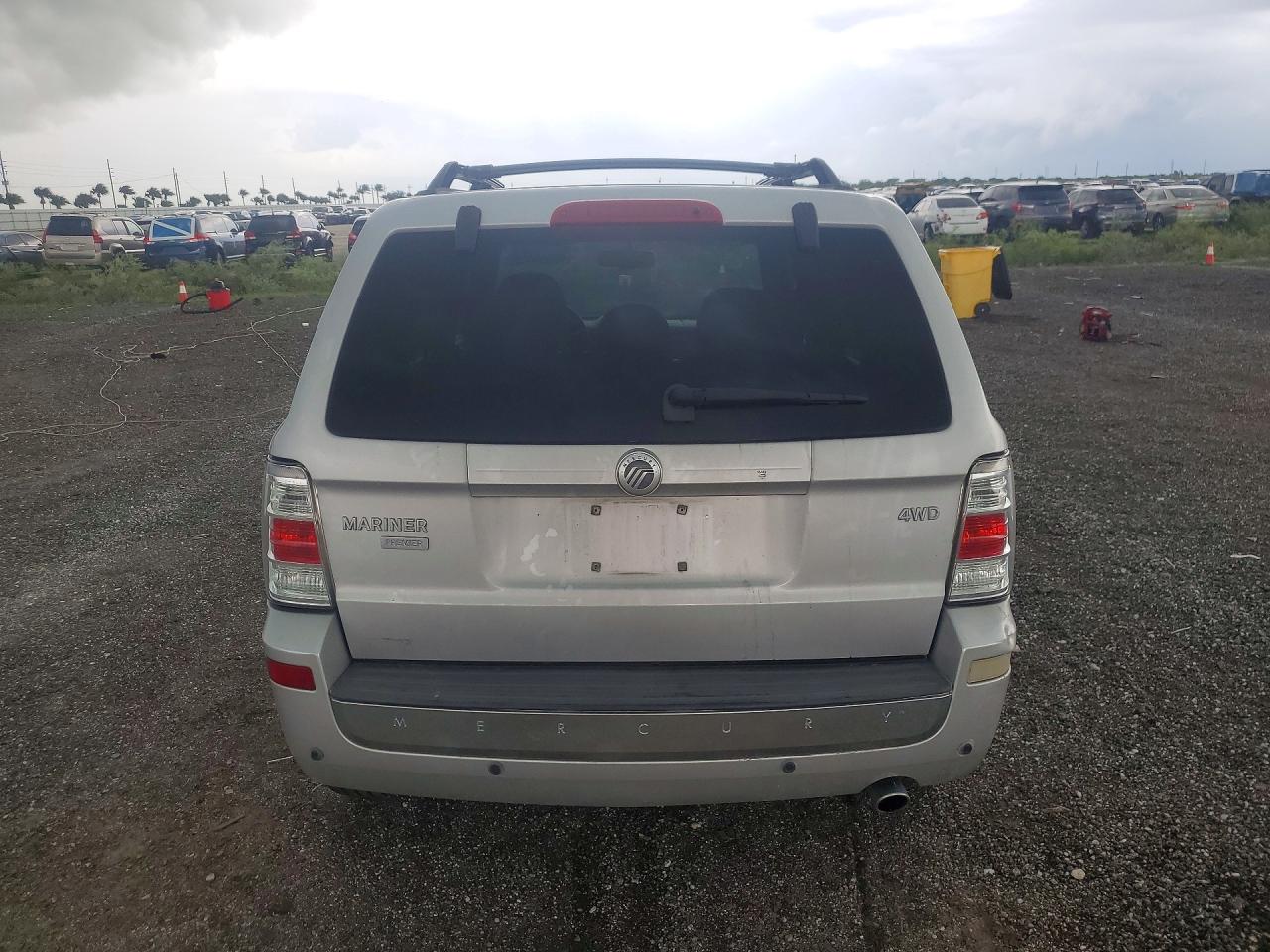 2009 Mercury Mariner Premier Silver vin: 4M2CU97719KJ16909
