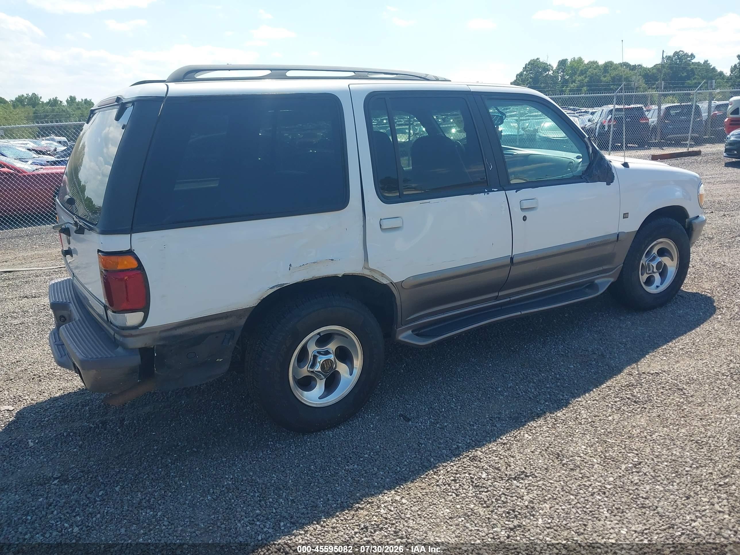 1997 Mercury Mountaineer   White vin: 4M2DU52P3VUJ54421