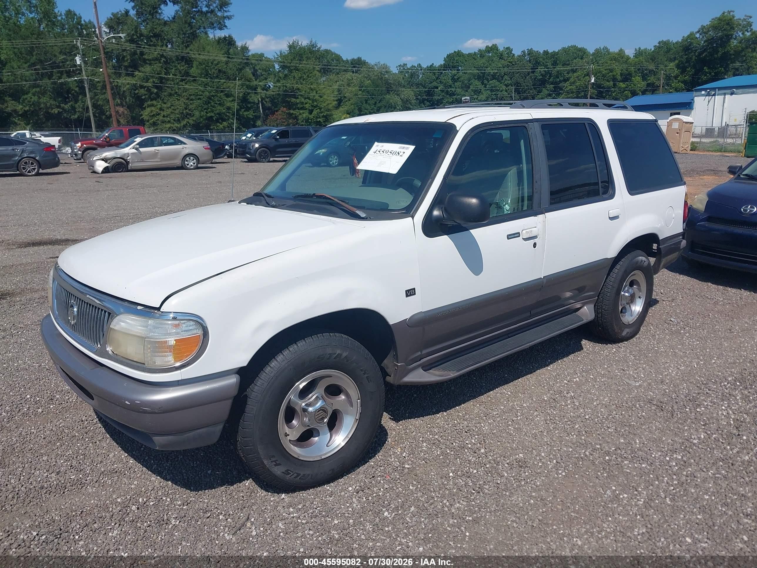 1997 Mercury Mountaineer   White vin: 4M2DU52P3VUJ54421