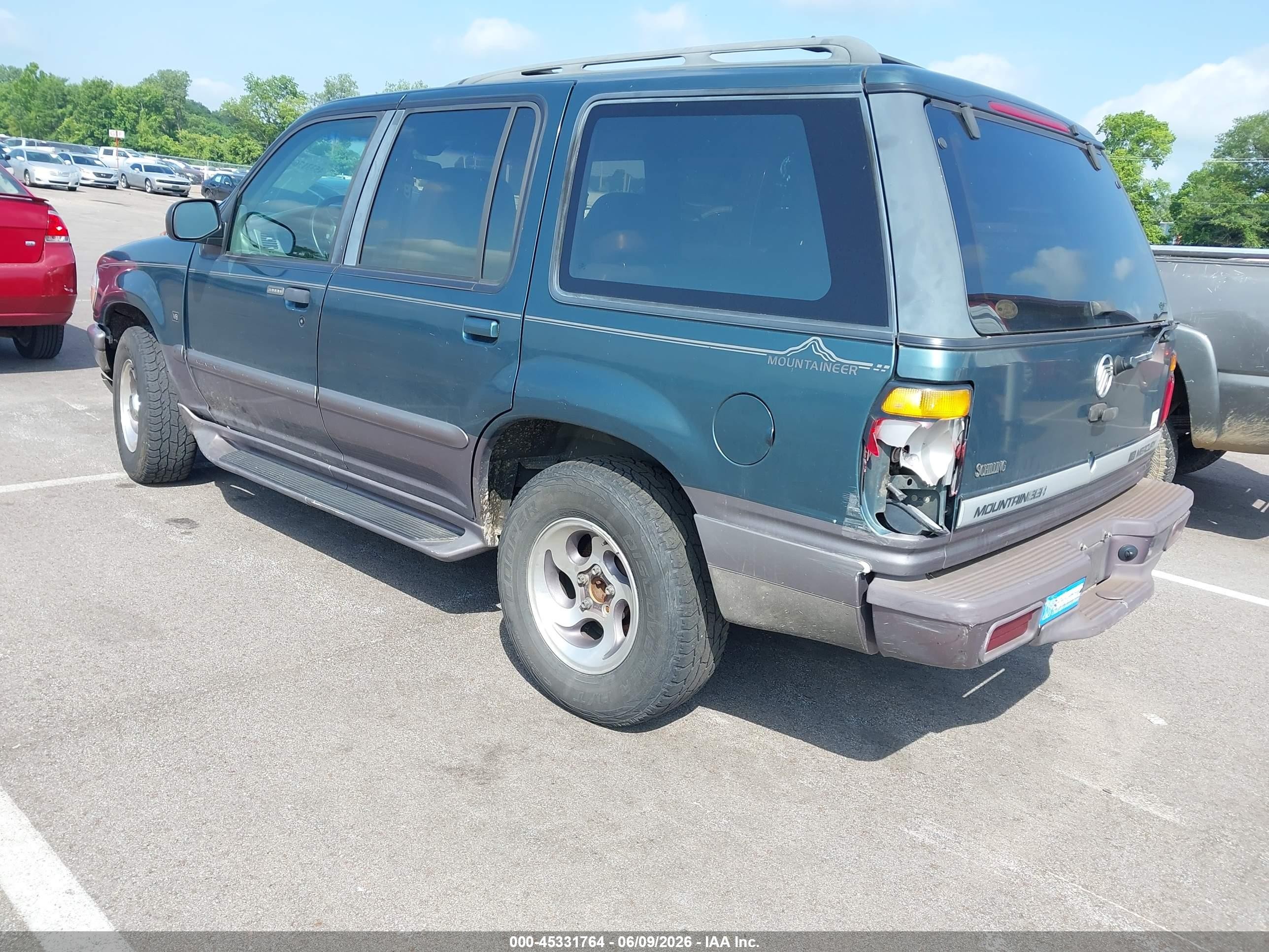 1997 Mercury Mountaineer   Green vin: 4M2DU52P5VUJ36468
