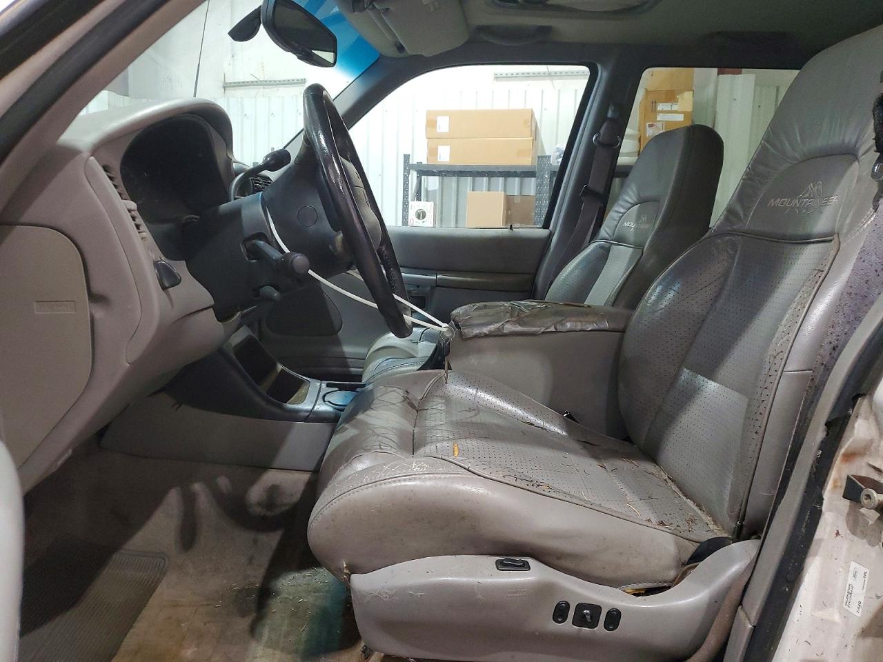 1997 Mercury Mountaineer White vin: 4M2DU52PXVUJ63066