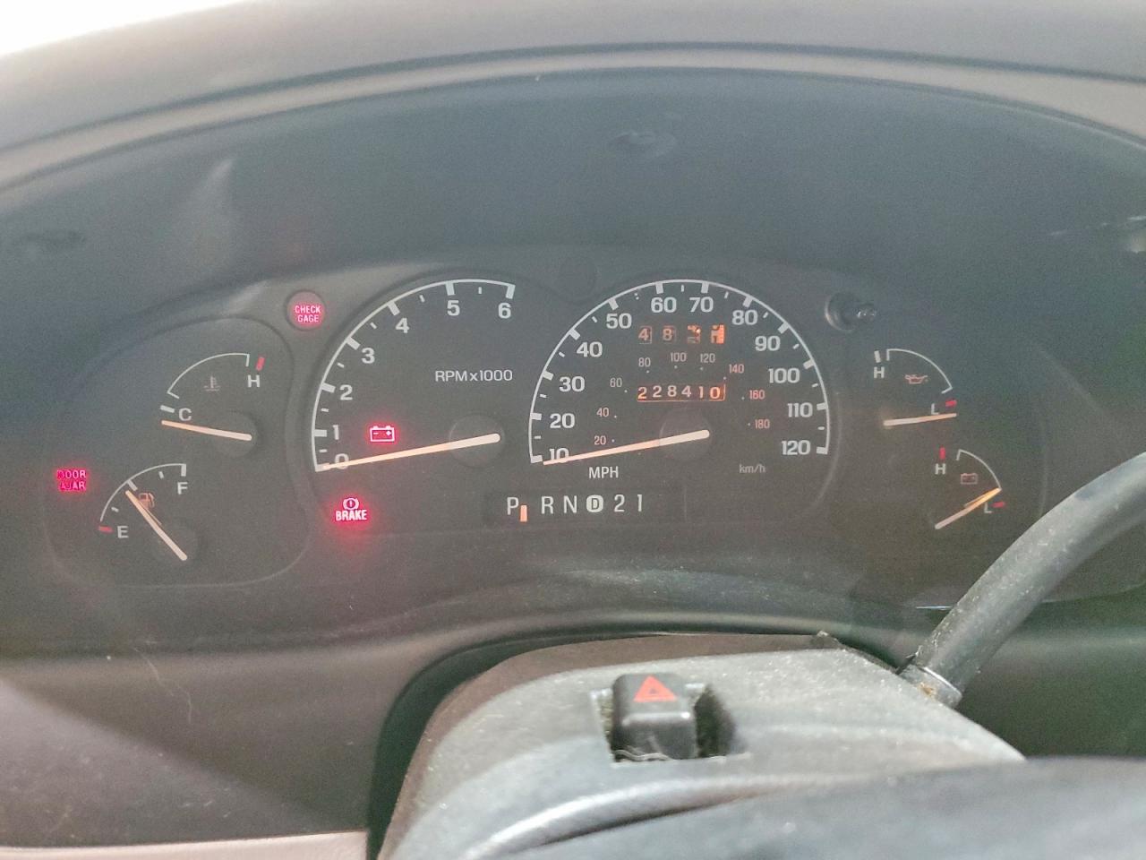 1997 Mercury Mountaineer White vin: 4M2DU52PXVUJ63066