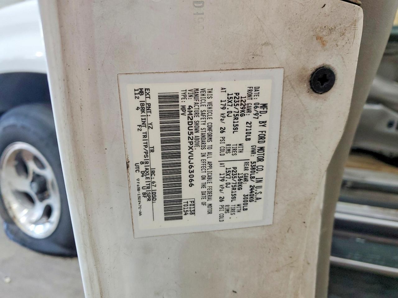 1997 Mercury Mountaineer White vin: 4M2DU52PXVUJ63066