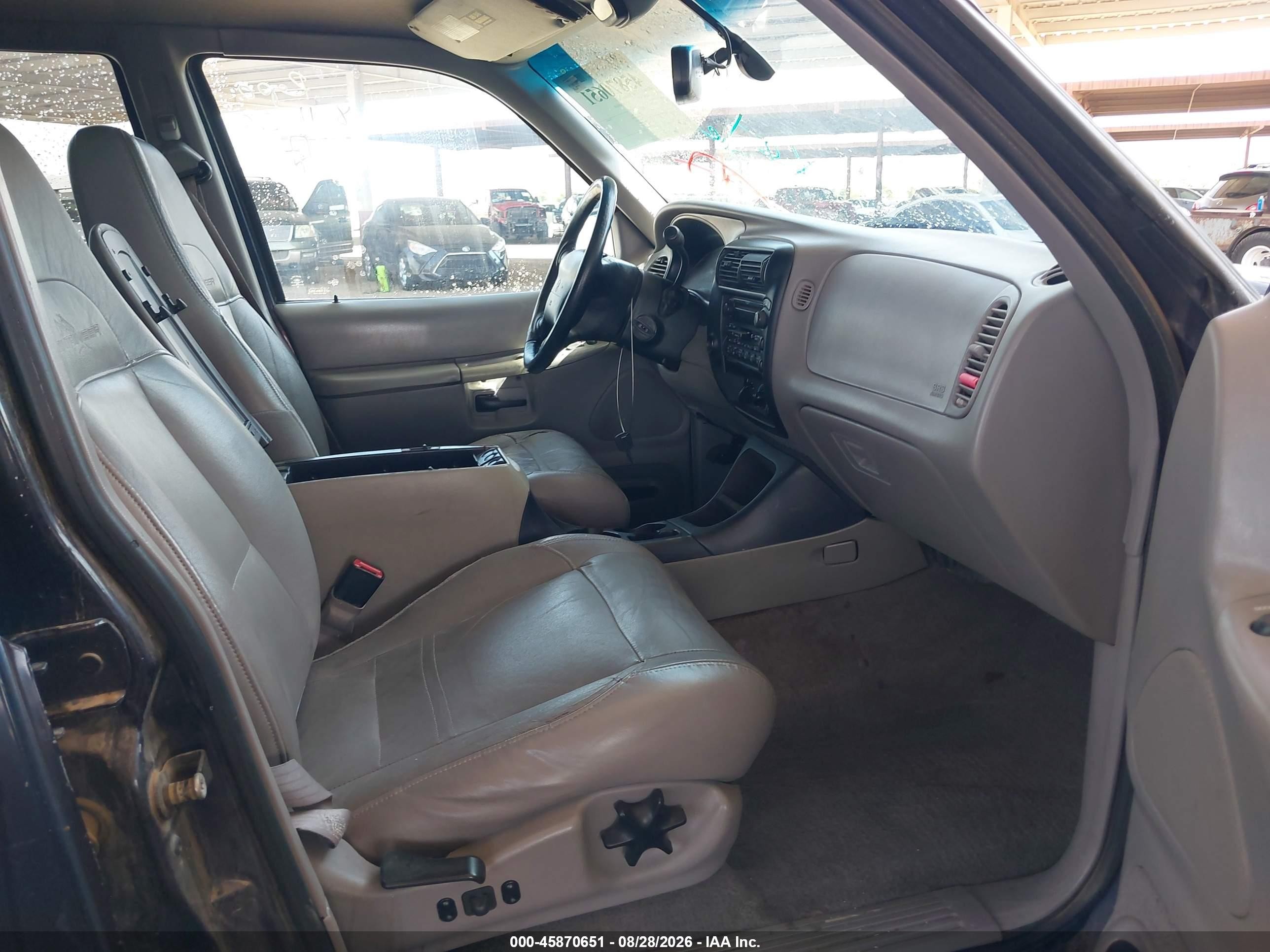 1999 Mercury Mountaineer Black vin: 4M2DU55P1XUJ24249