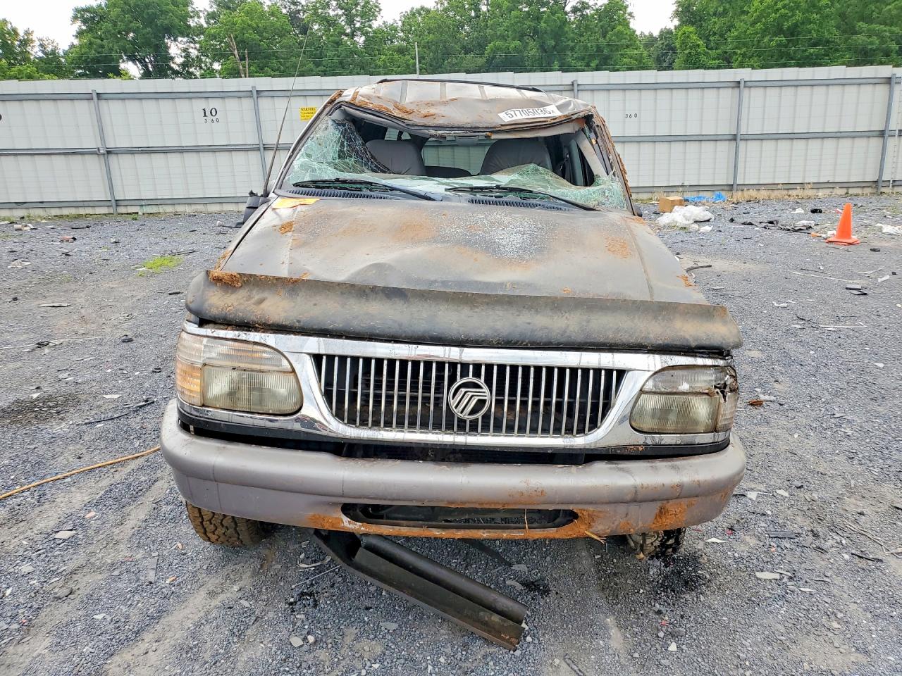 1997 Mercury Mountaineer Black vin: 4M2DU55P3VUJ66323