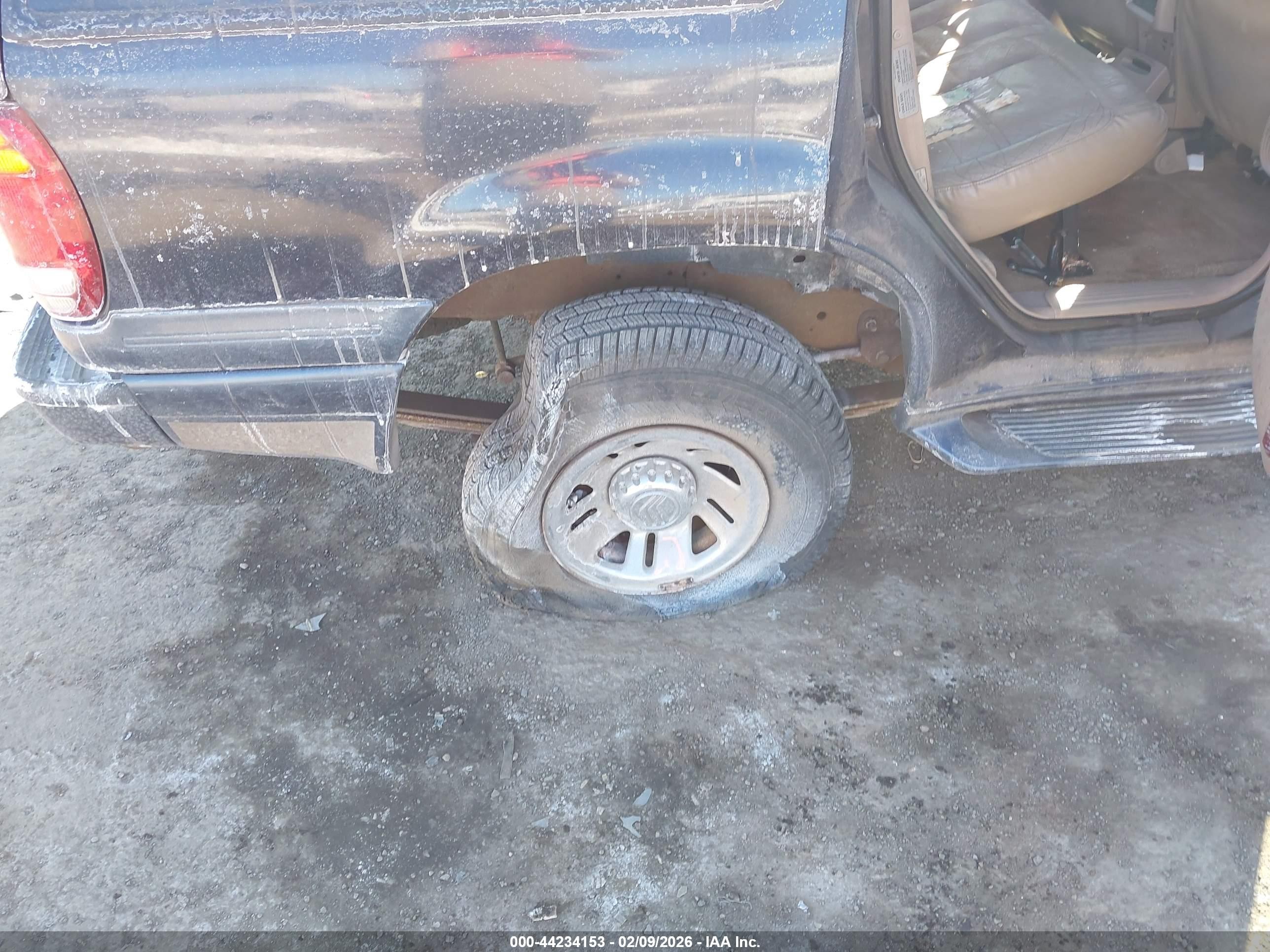 1999 Mercury Mountaineer   Dark Blue vin: 4M2DU55P6XUJ00173