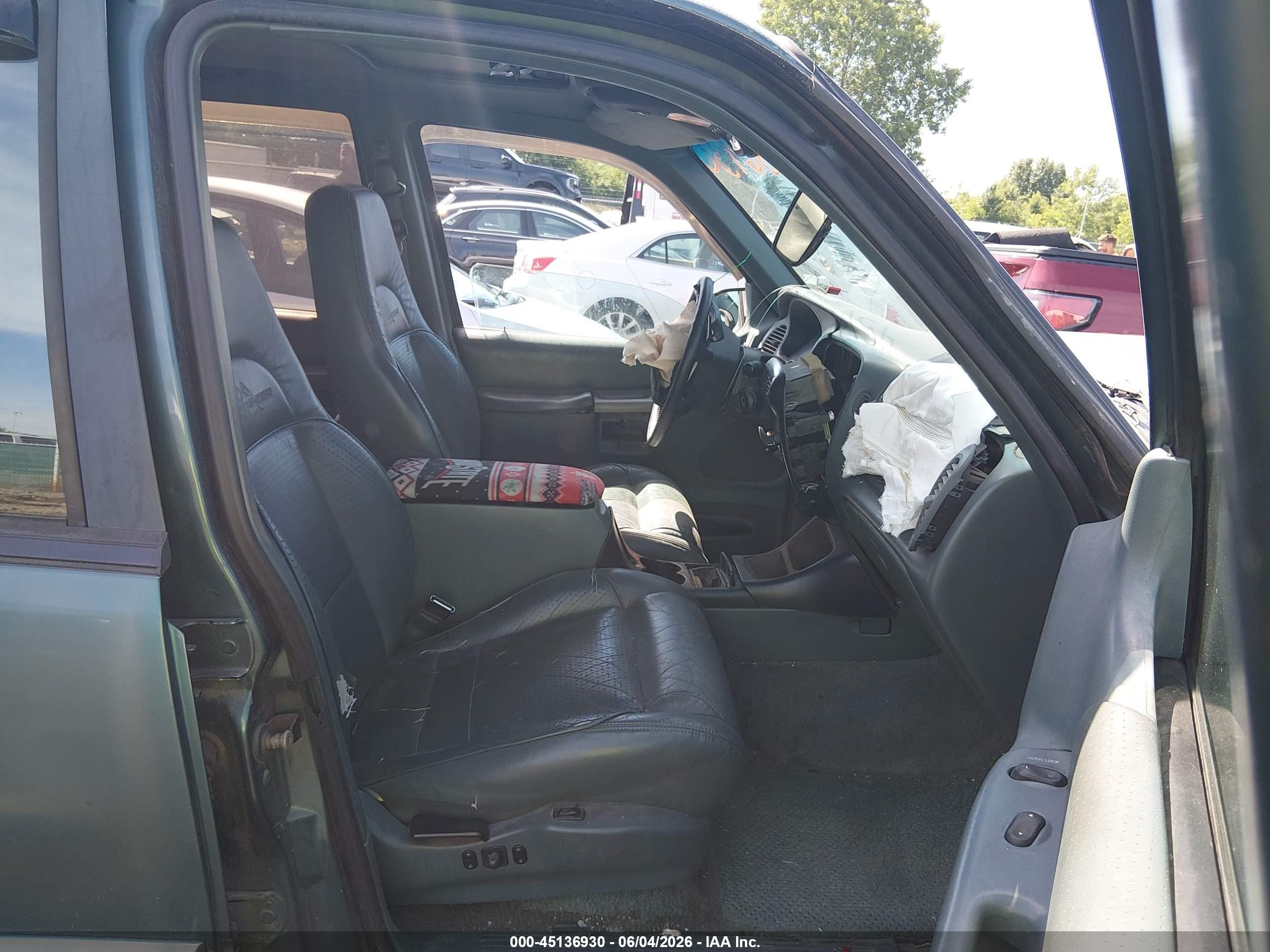 1997 Mercury Mountaineer   Green vin: 4M2DU55P7VUJ06304