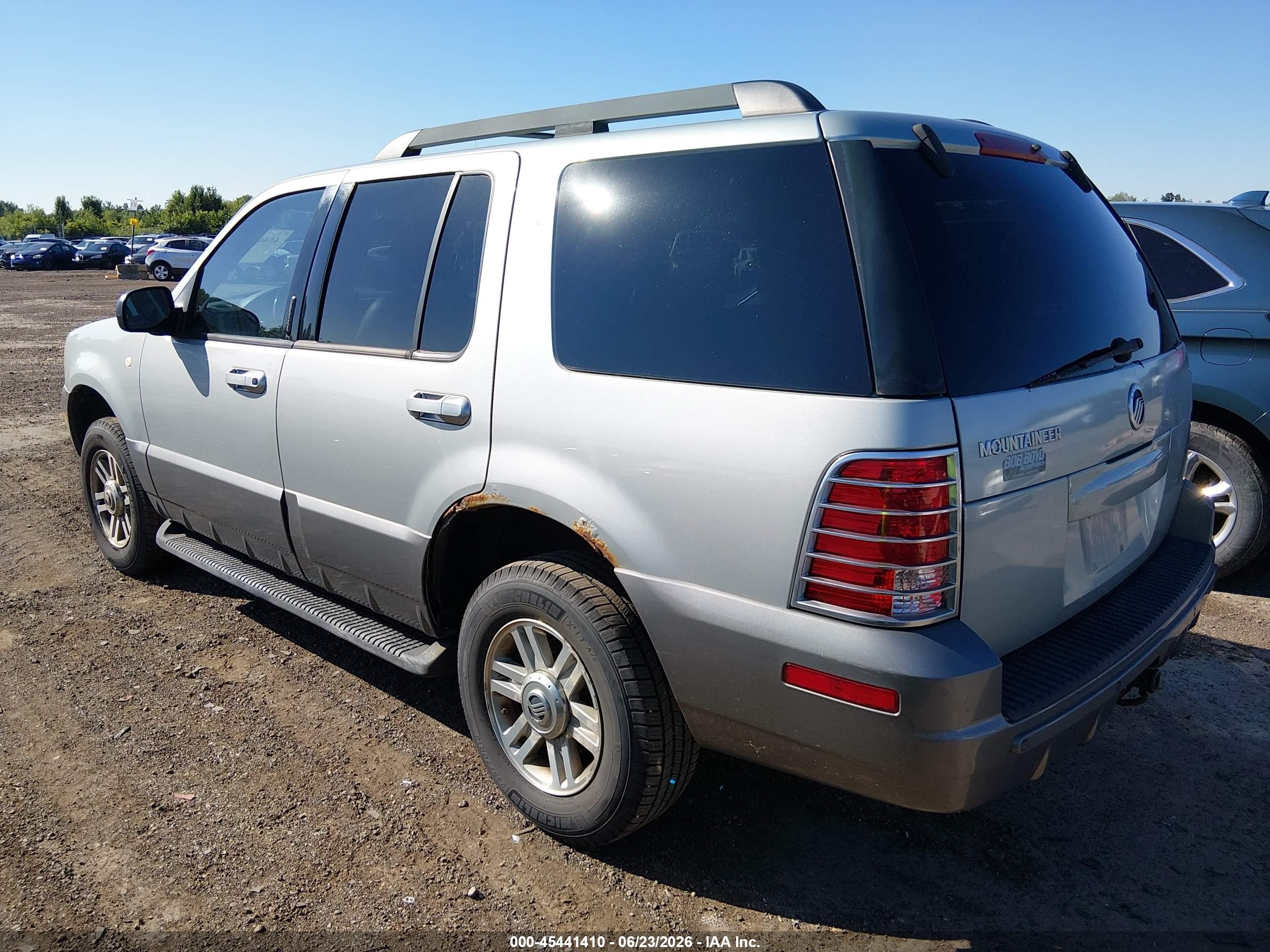 2005 Mercury Mountaineer   Light Blue vin: 4M2DU66K85UJ03033