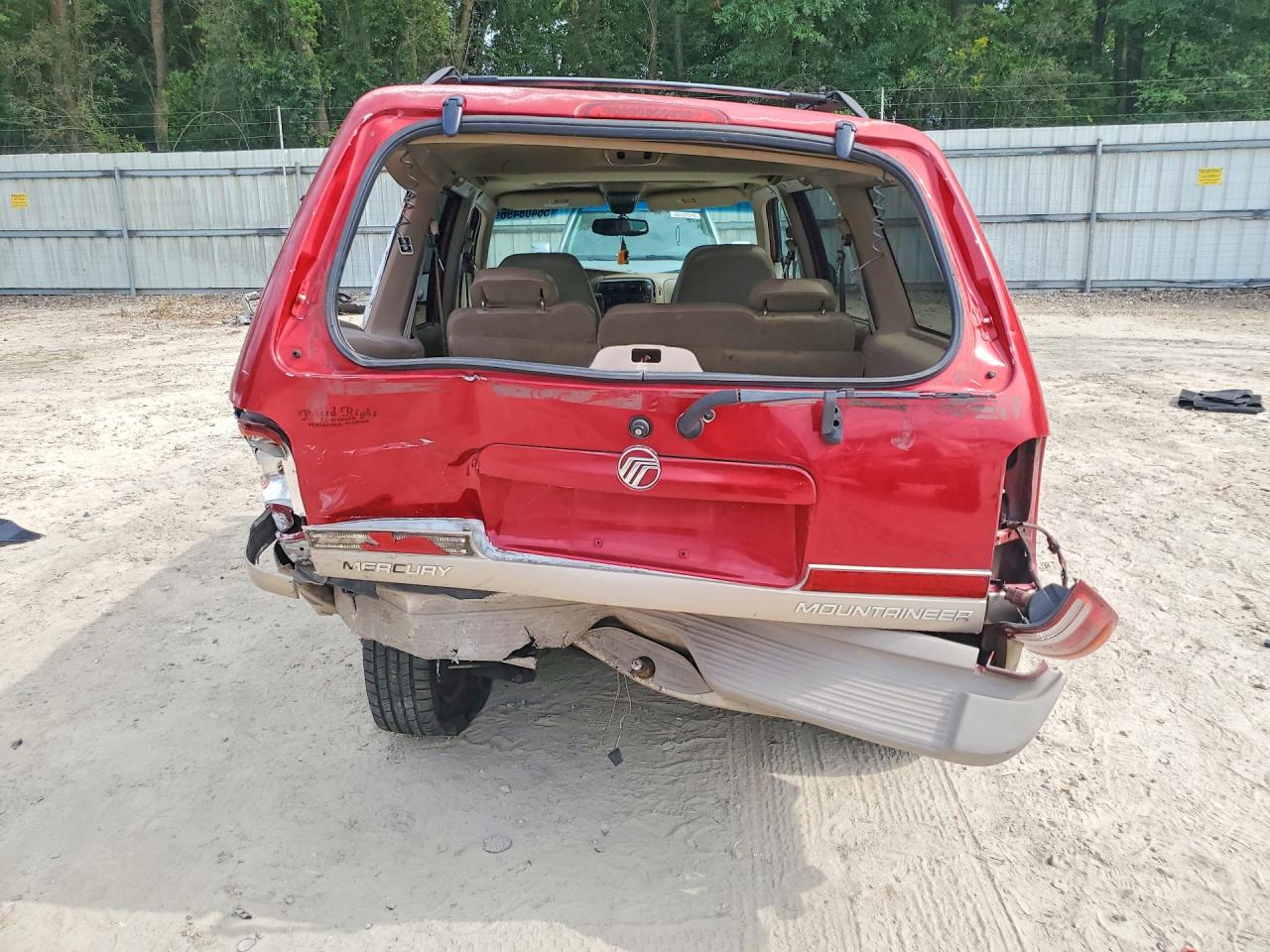 2001 Mercury Mountaineer Red vin: 4M2DU66P71UJ00324