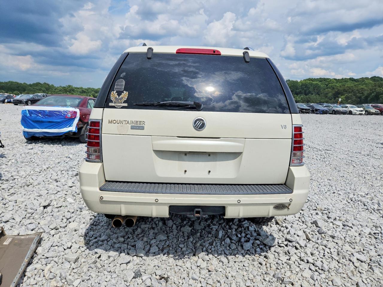 2003 Mercury Mountaineer White vin: 4M2DU66W13ZJ05208