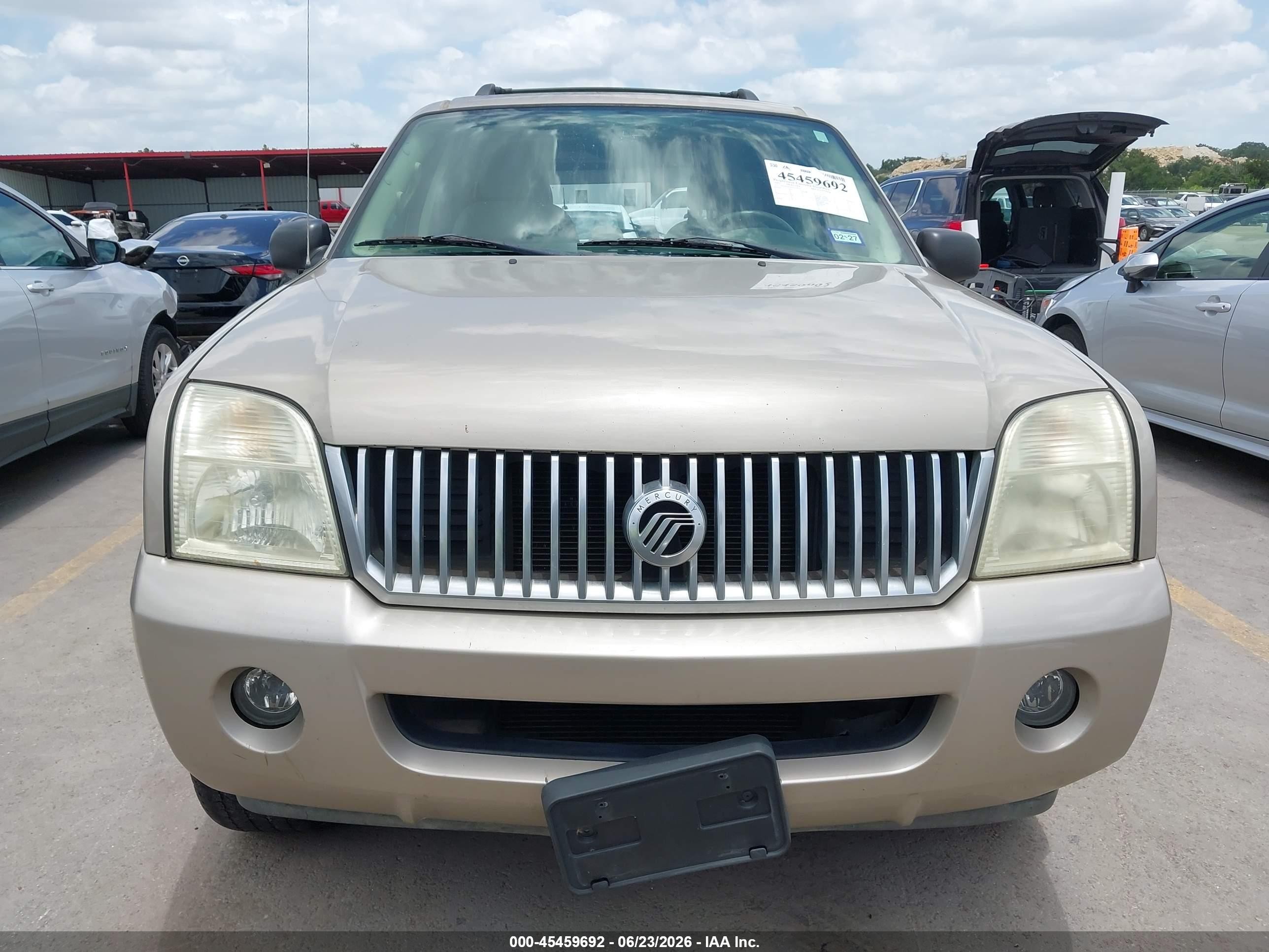 2005 Mercury Mountaineer Cream vin: 4M2DU66W85ZJ19772