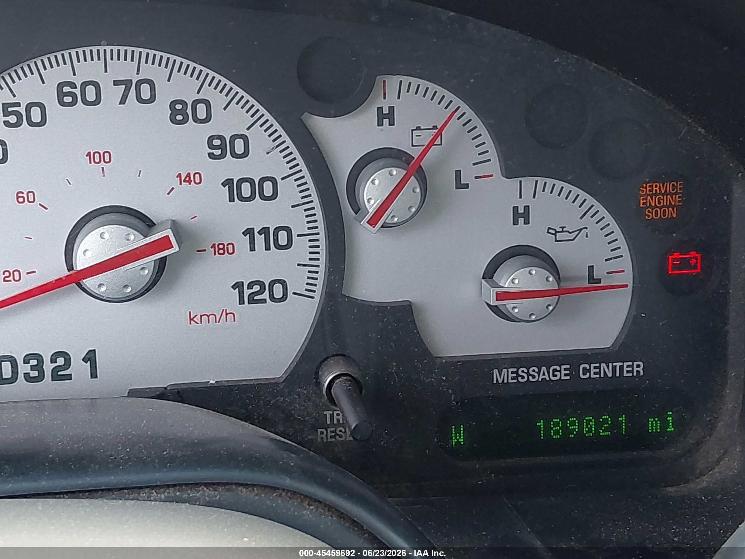 2005 Mercury Mountaineer Cream vin: 4M2DU66W85ZJ19772