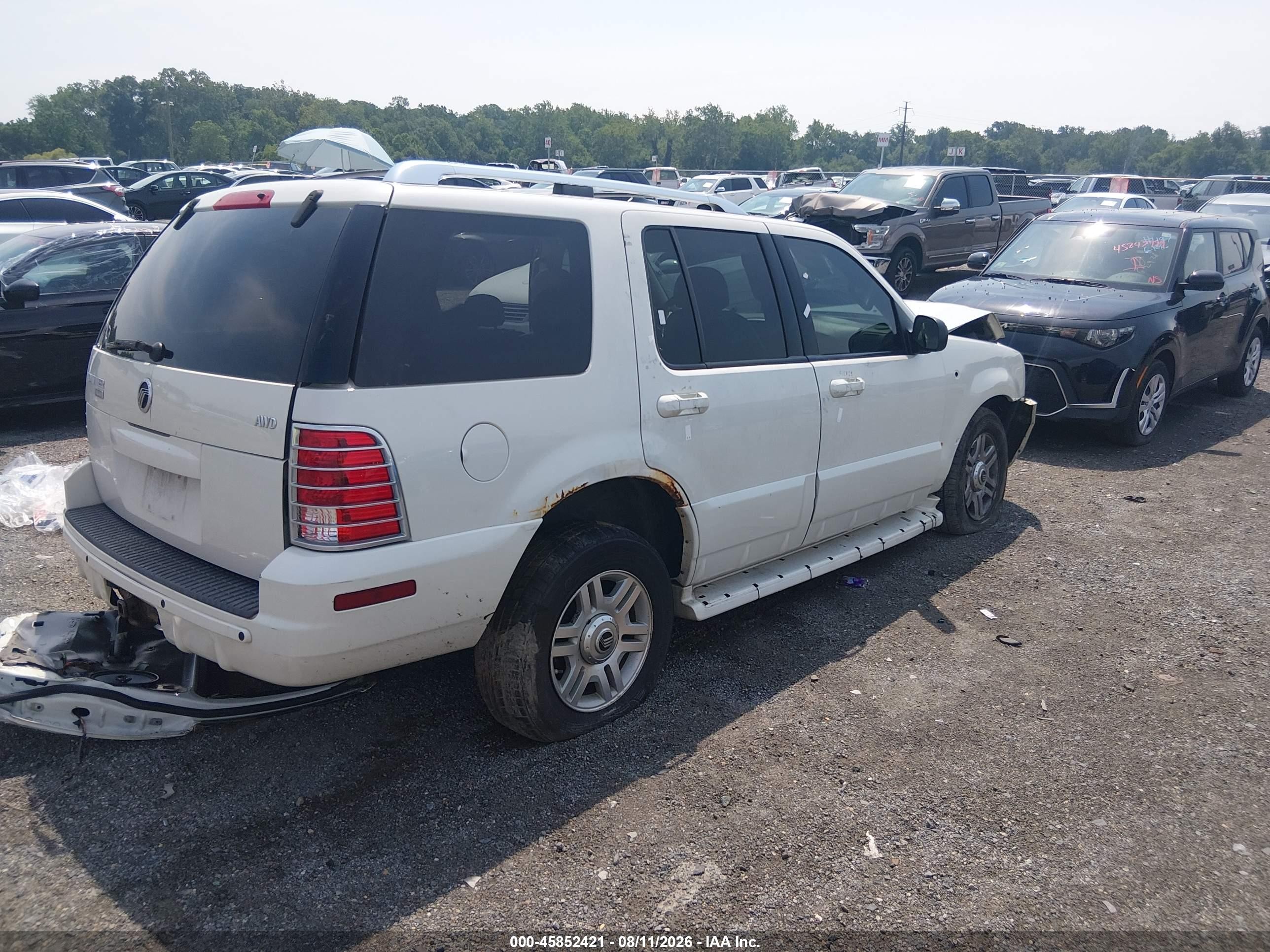2004 Mercury Mountaineer   Кремовый vin: 4M2DU86K34ZJ31237
