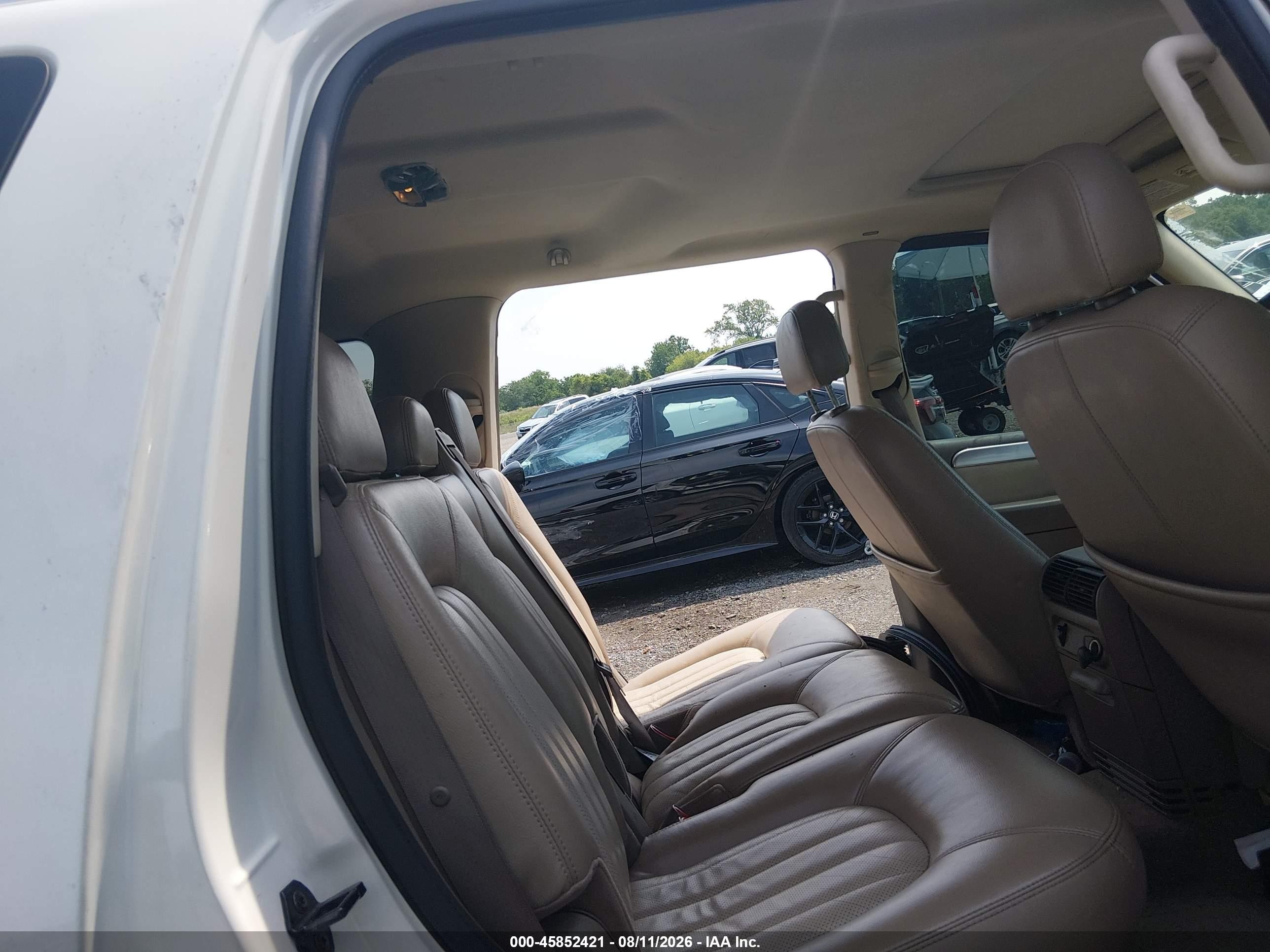 2004 Mercury Mountaineer   Кремовый vin: 4M2DU86K34ZJ31237