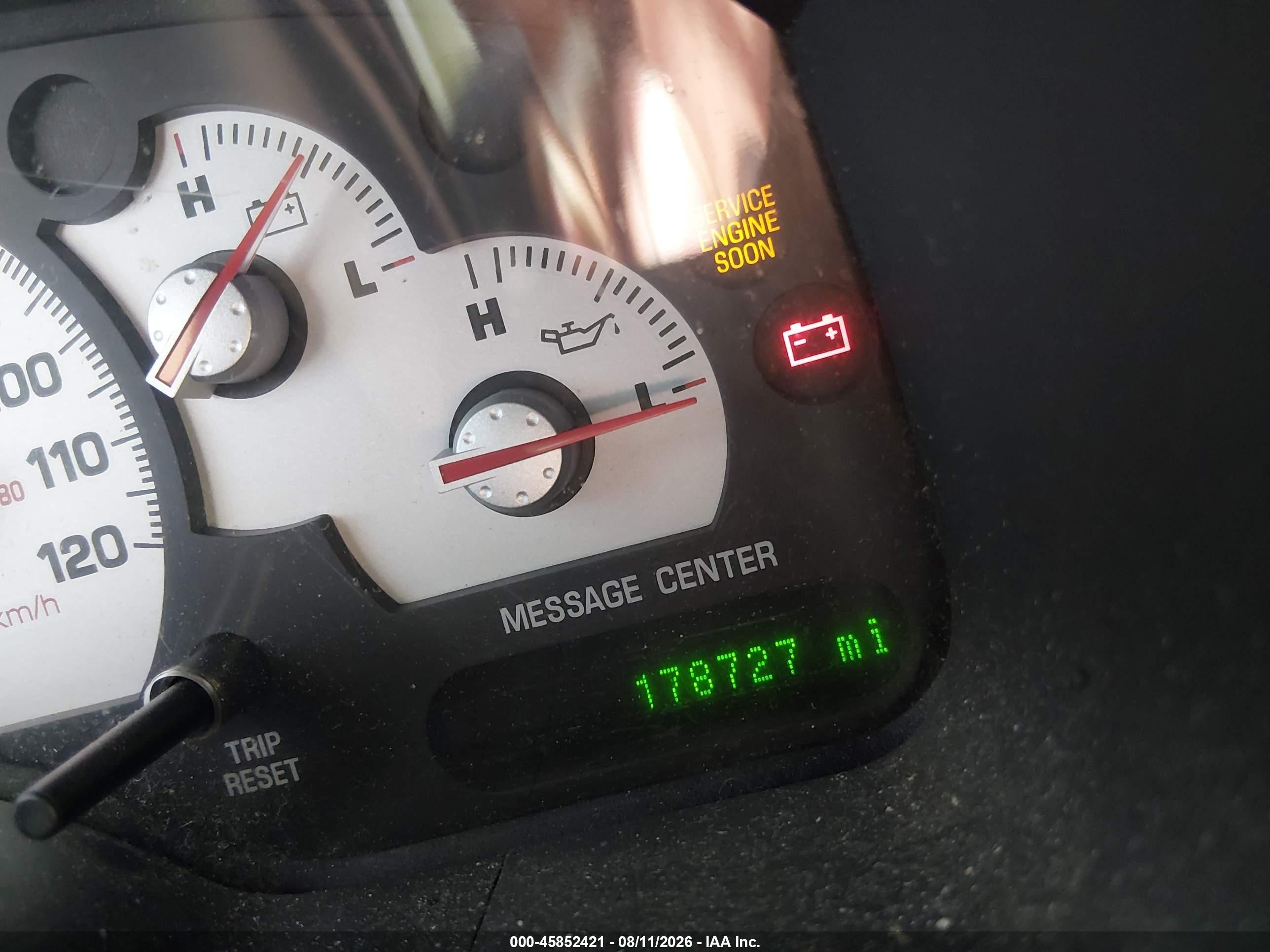 2004 Mercury Mountaineer   Кремовый vin: 4M2DU86K34ZJ31237